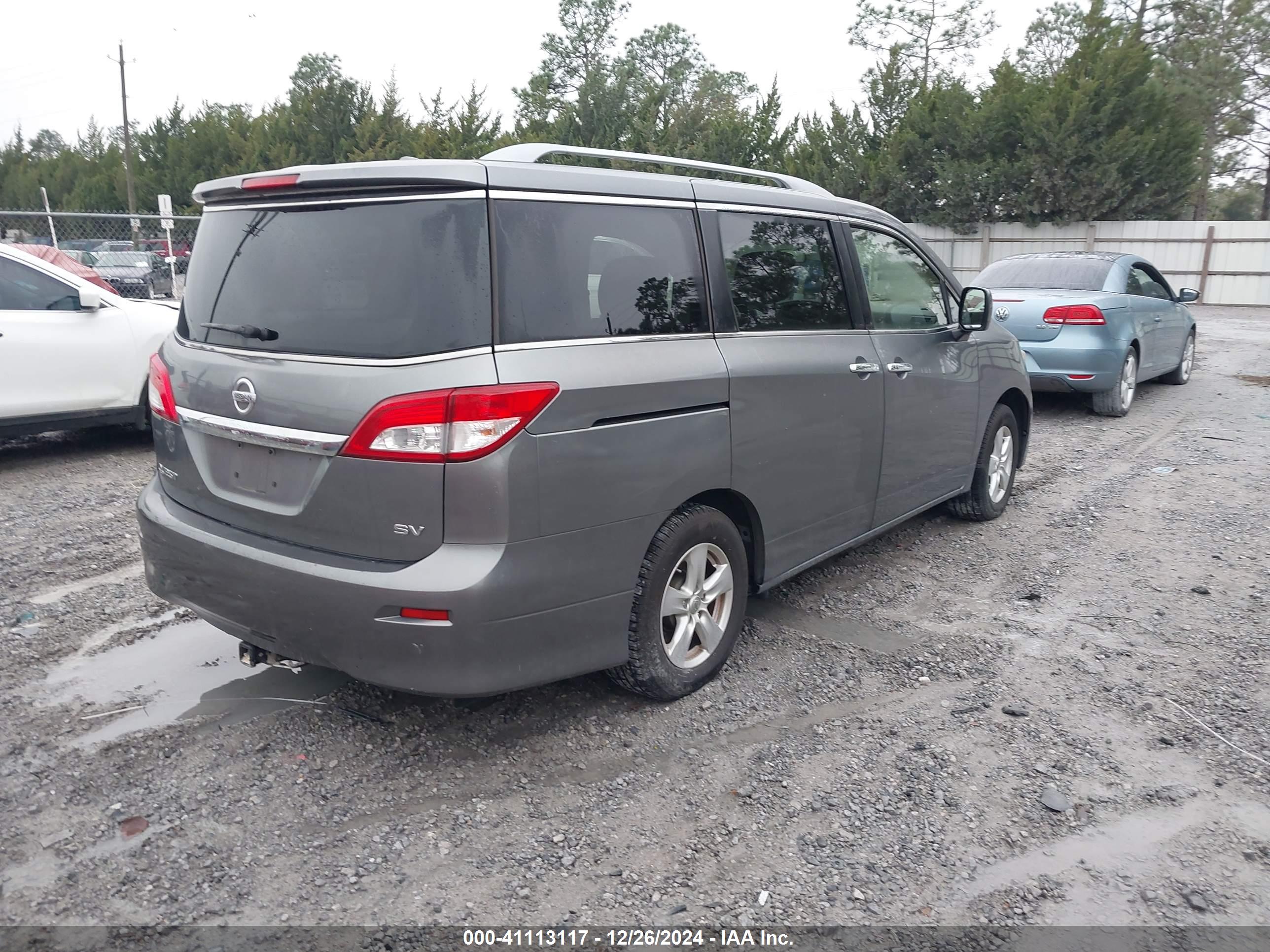 NISSAN QUEST image 4