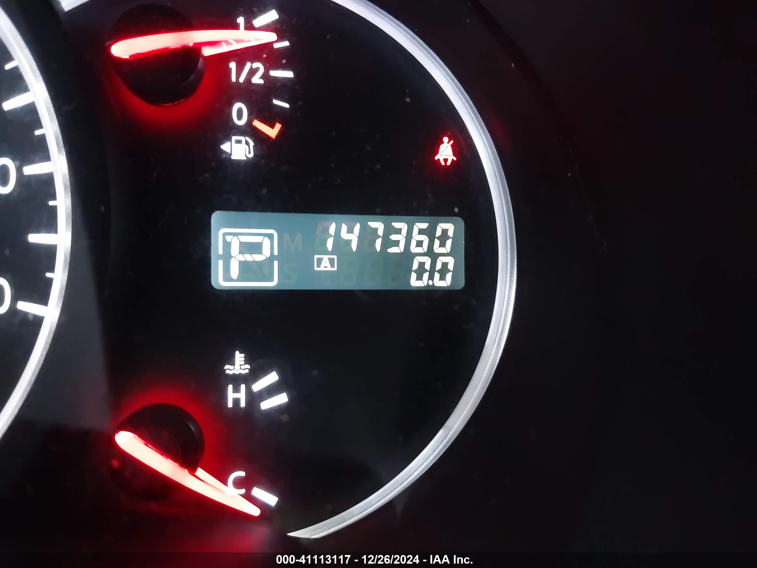 NISSAN QUEST image 7