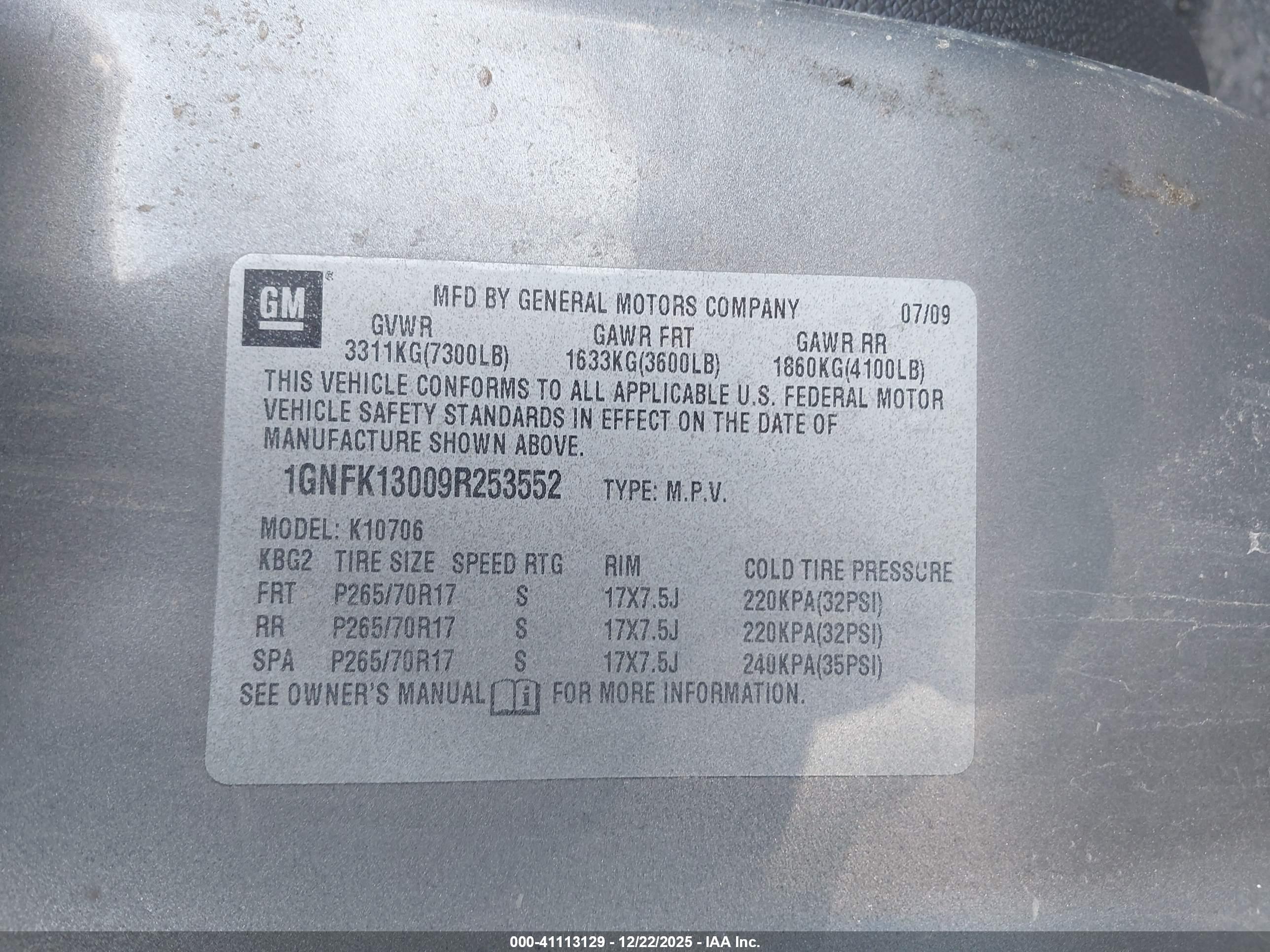 CHEVROLET TAHOE image 9