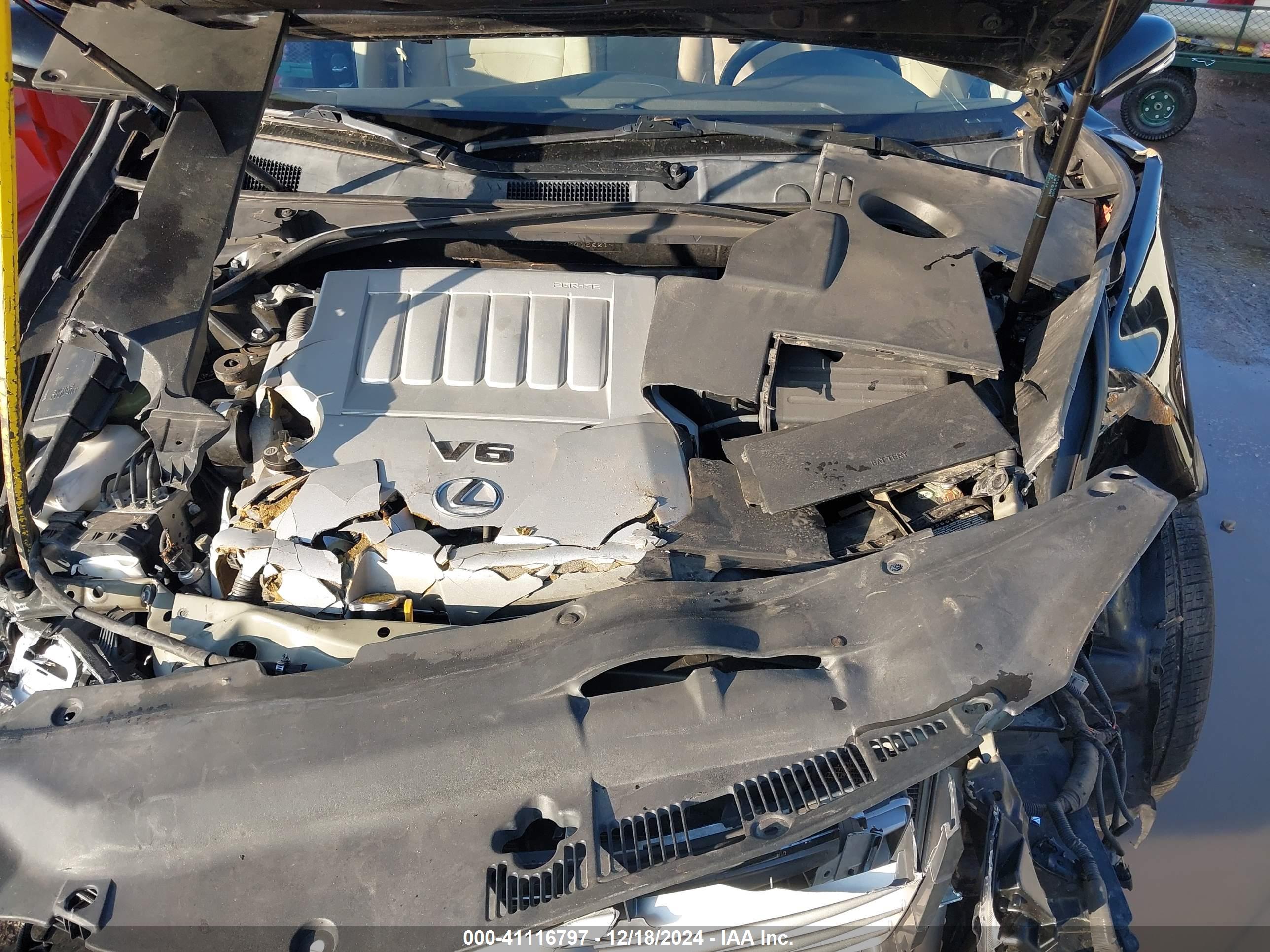 LEXUS ES image 10