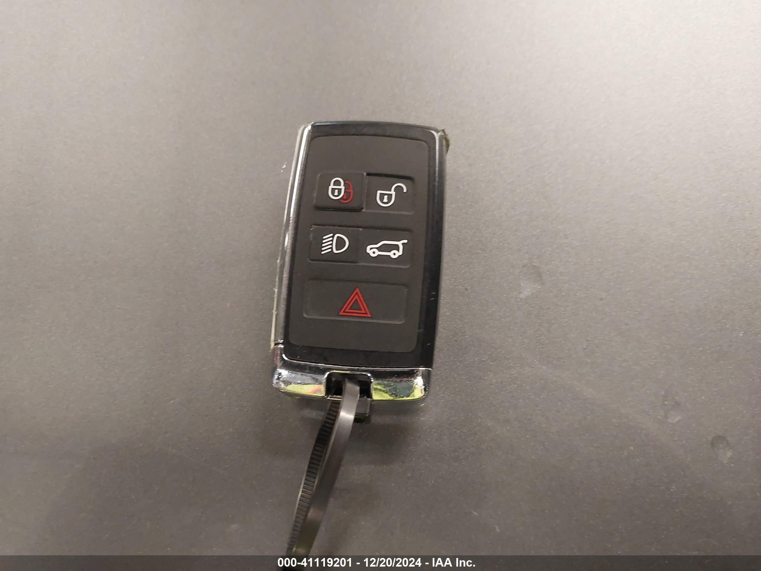 LAND ROVER image 11