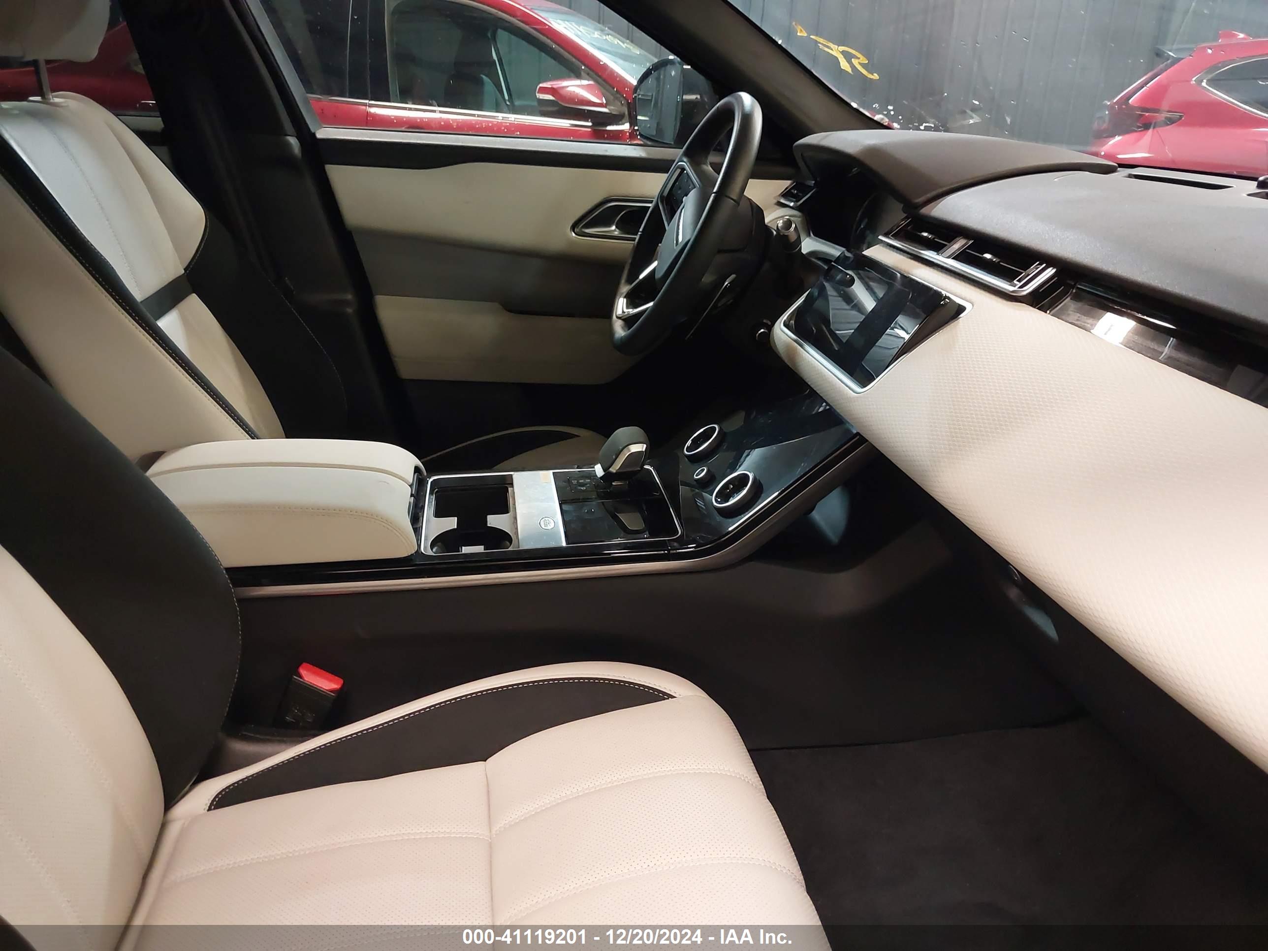 LAND ROVER image 5