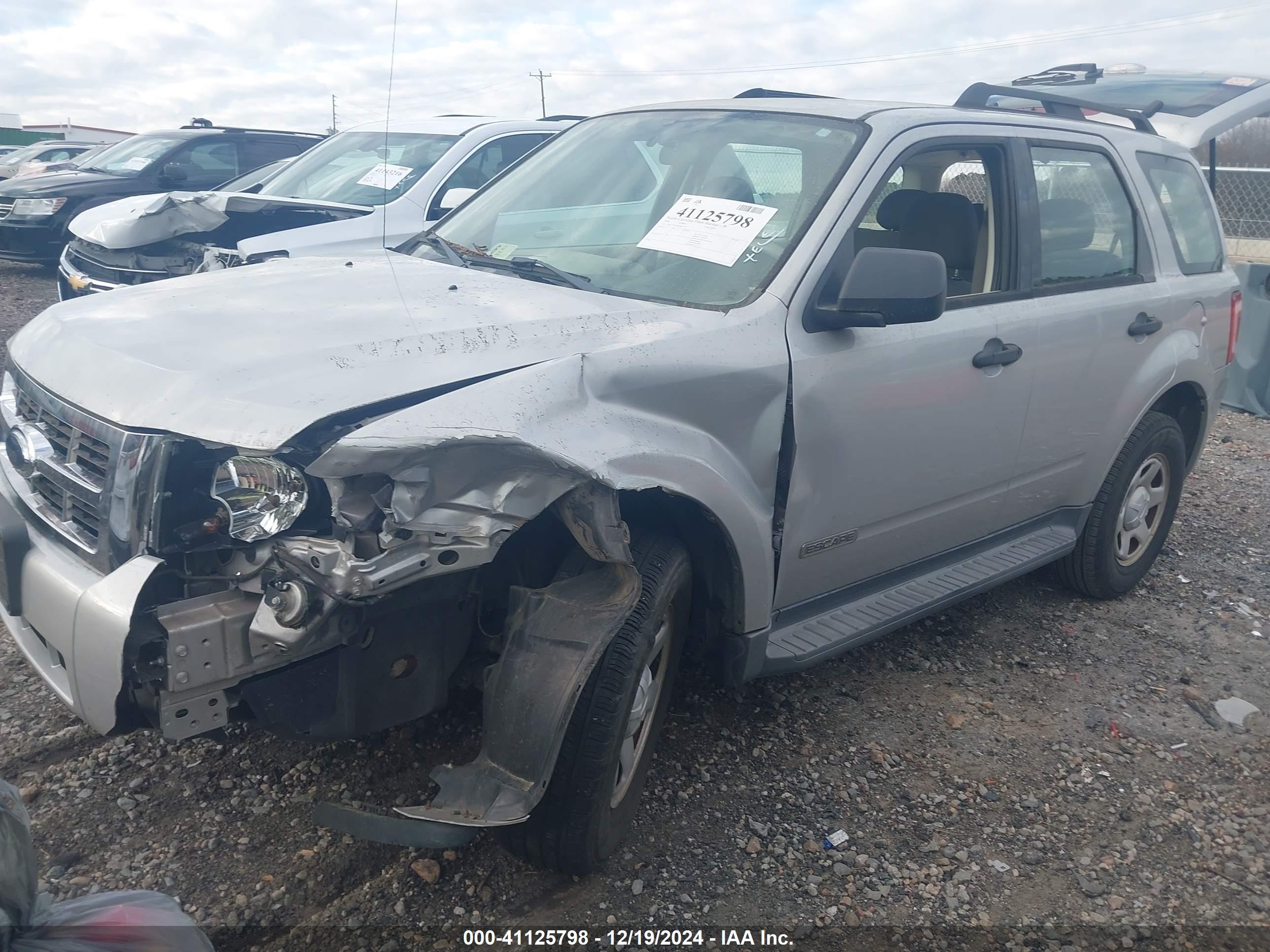 FORD ESCAPE image 2
