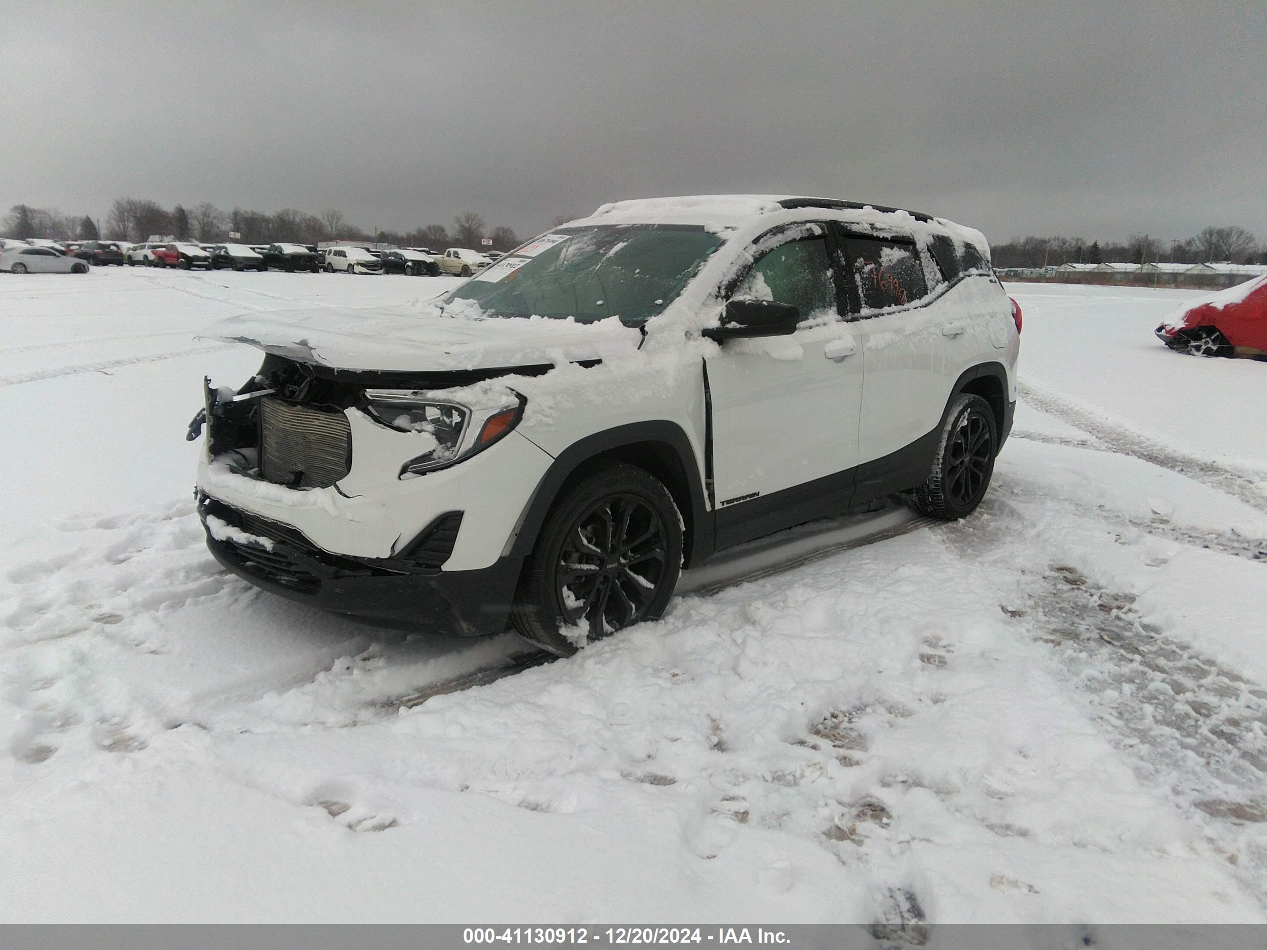 GMC TERRAIN image 2