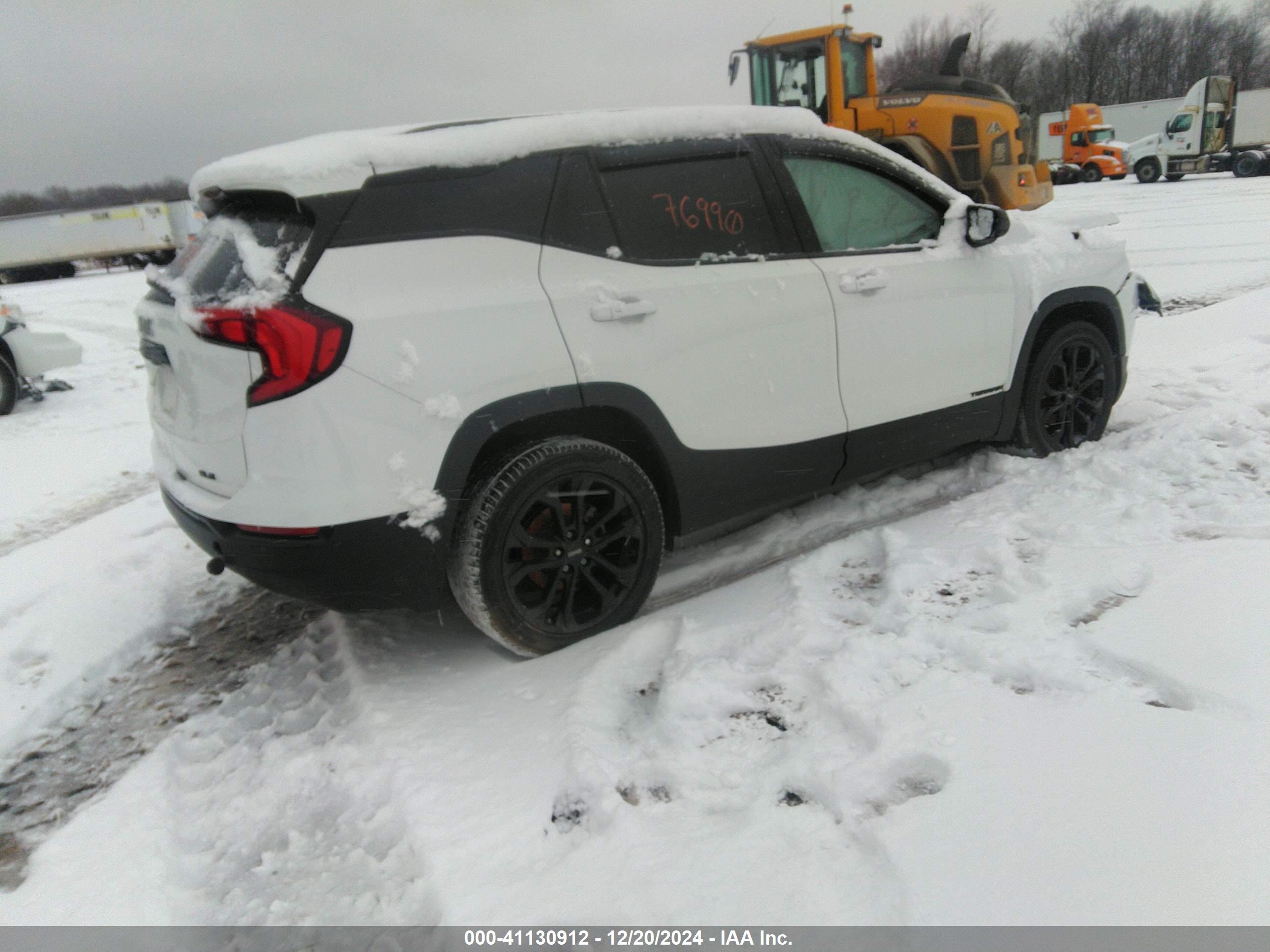GMC TERRAIN image 4
