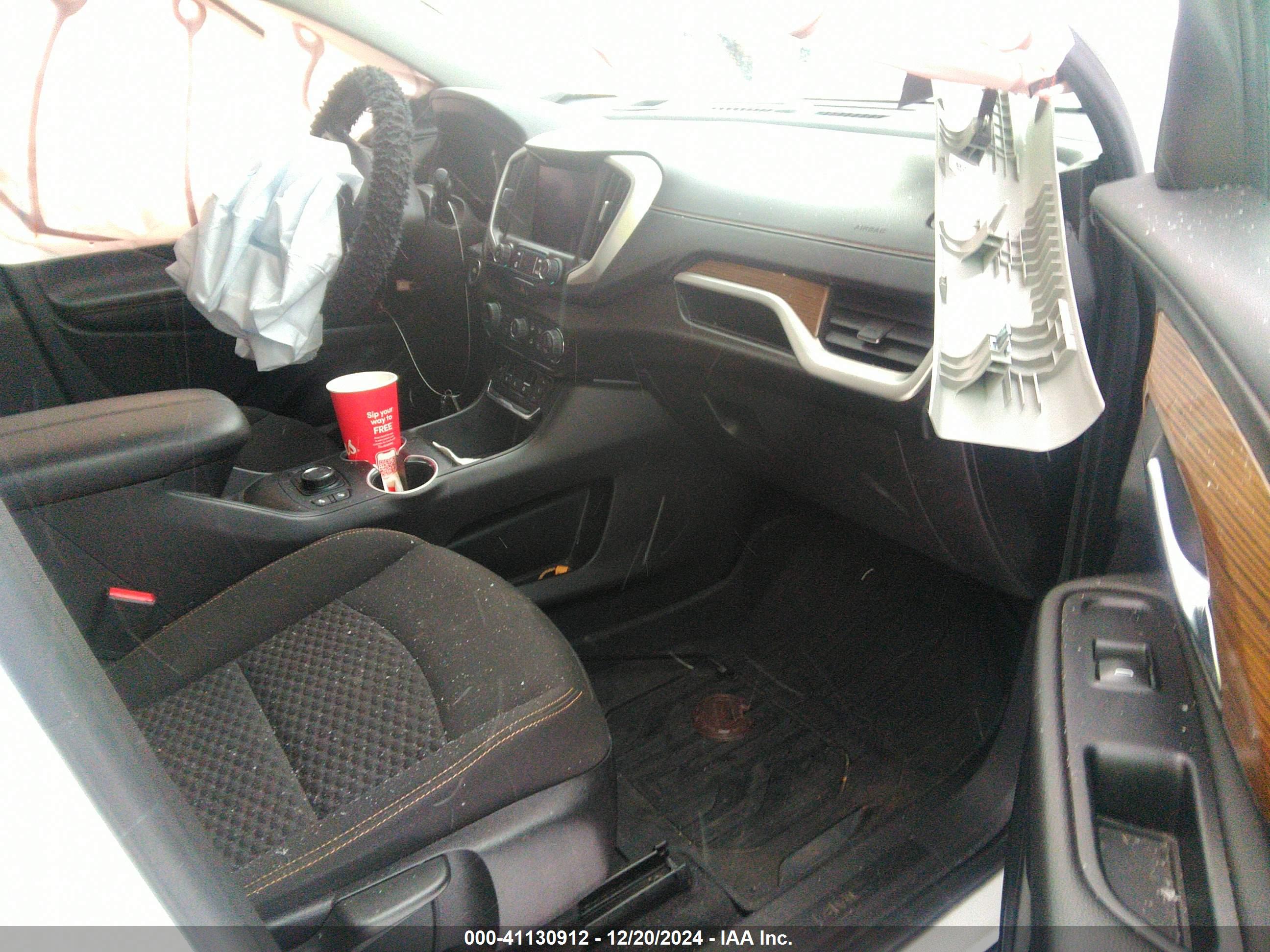 GMC TERRAIN image 5