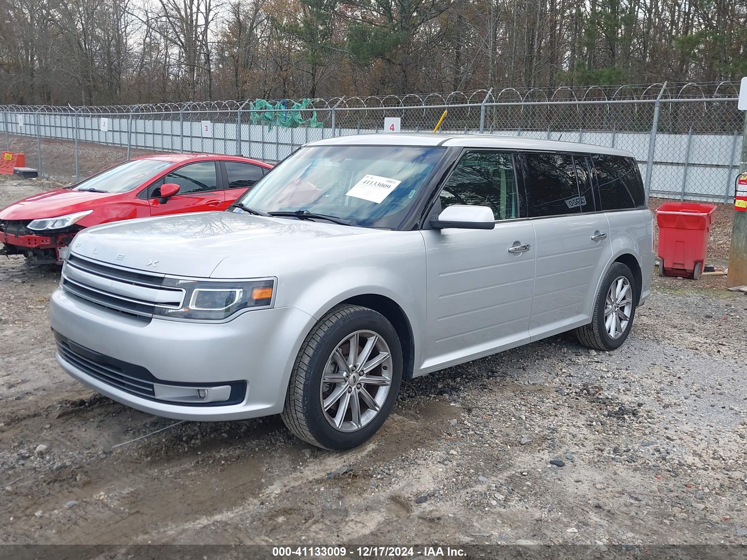 FORD FLEX image 2