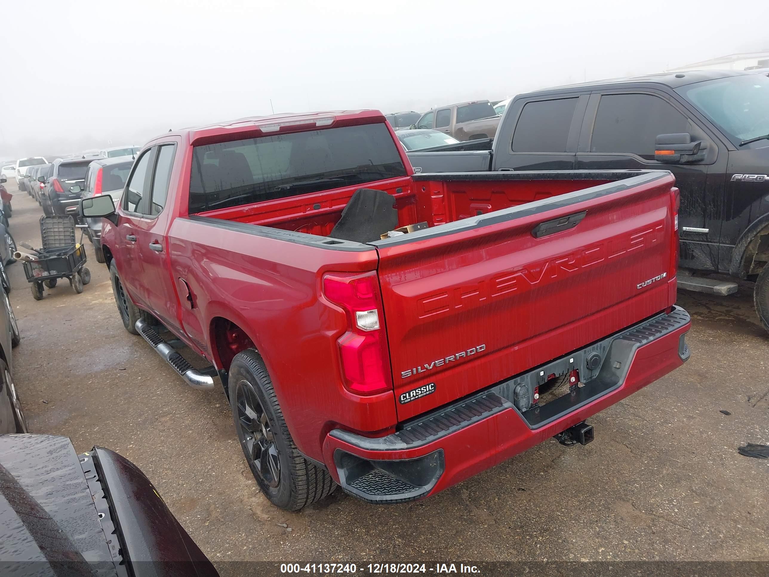 CHEVROLET SILVERADO image 3