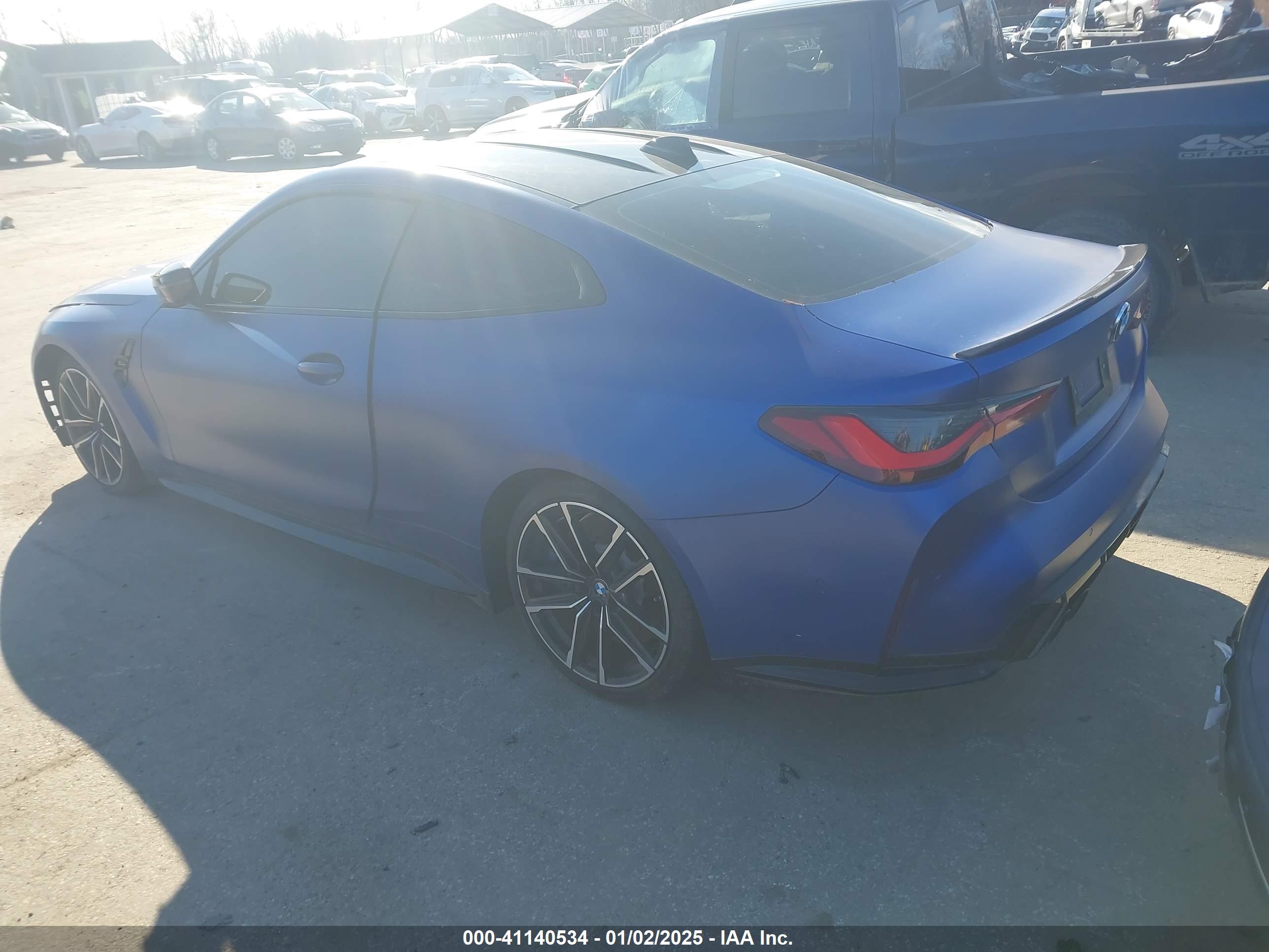 BMW M4 image 3