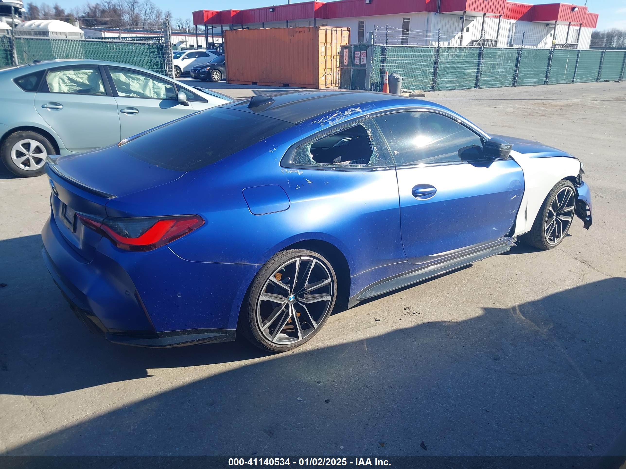 BMW M4 image 4
