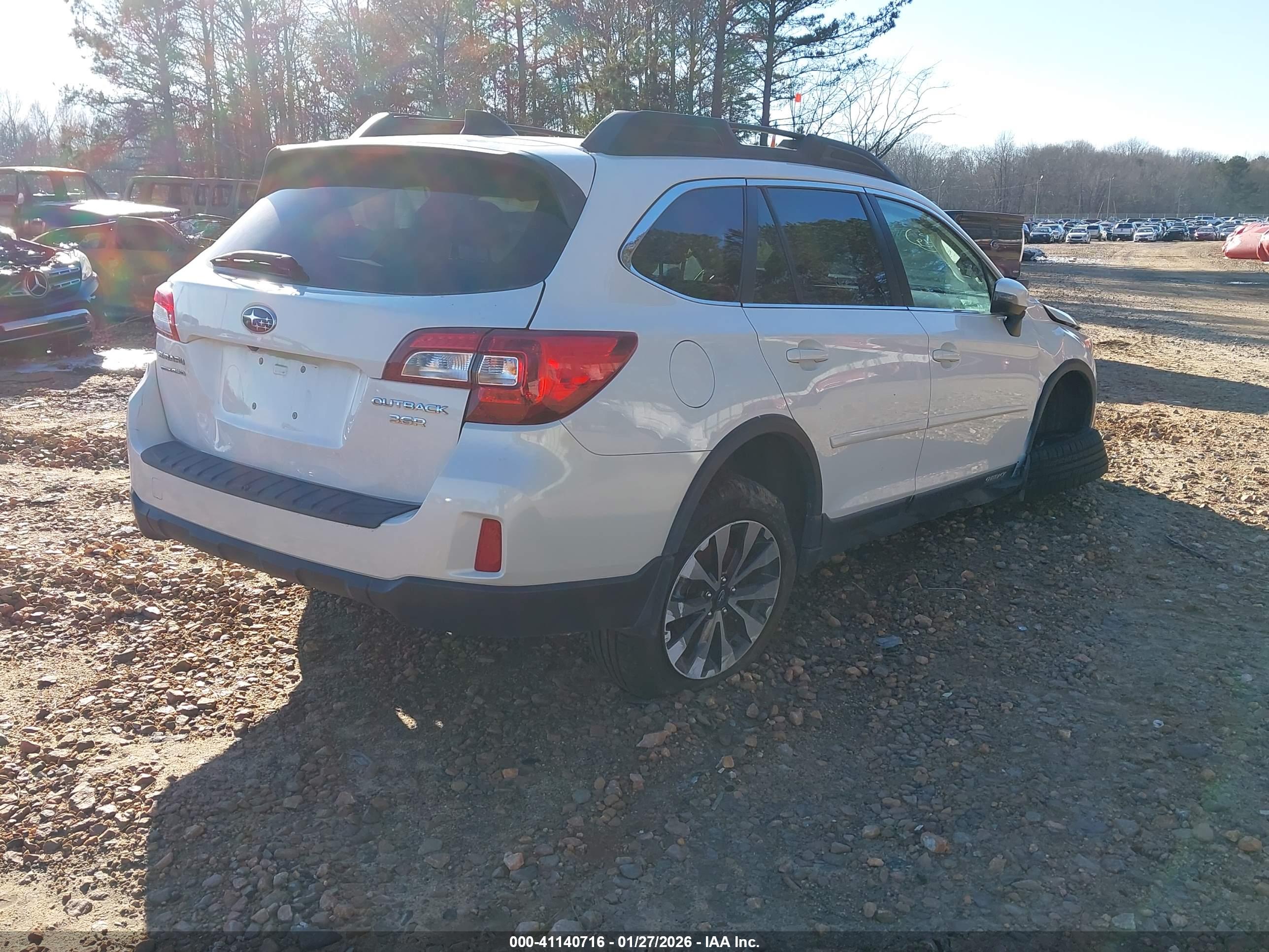SUBARU OUTBACK image 4