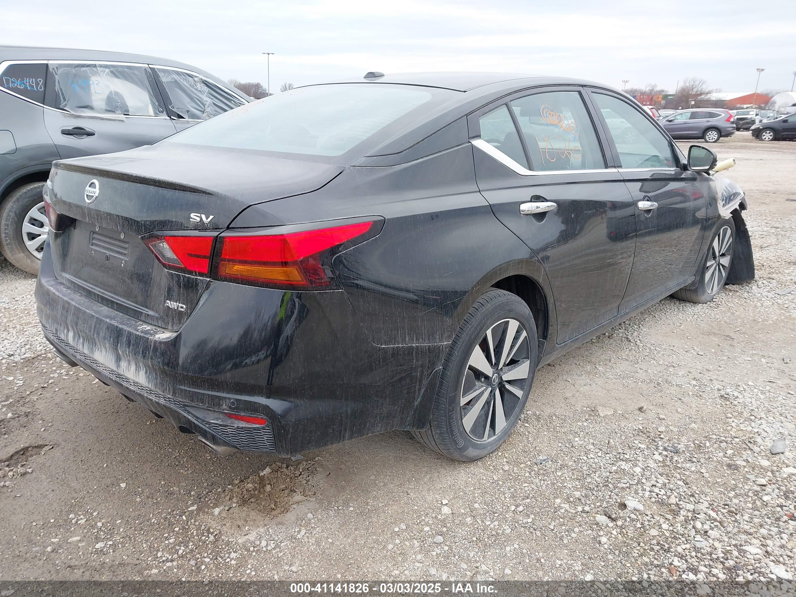 NISSAN ALTIMA image 4