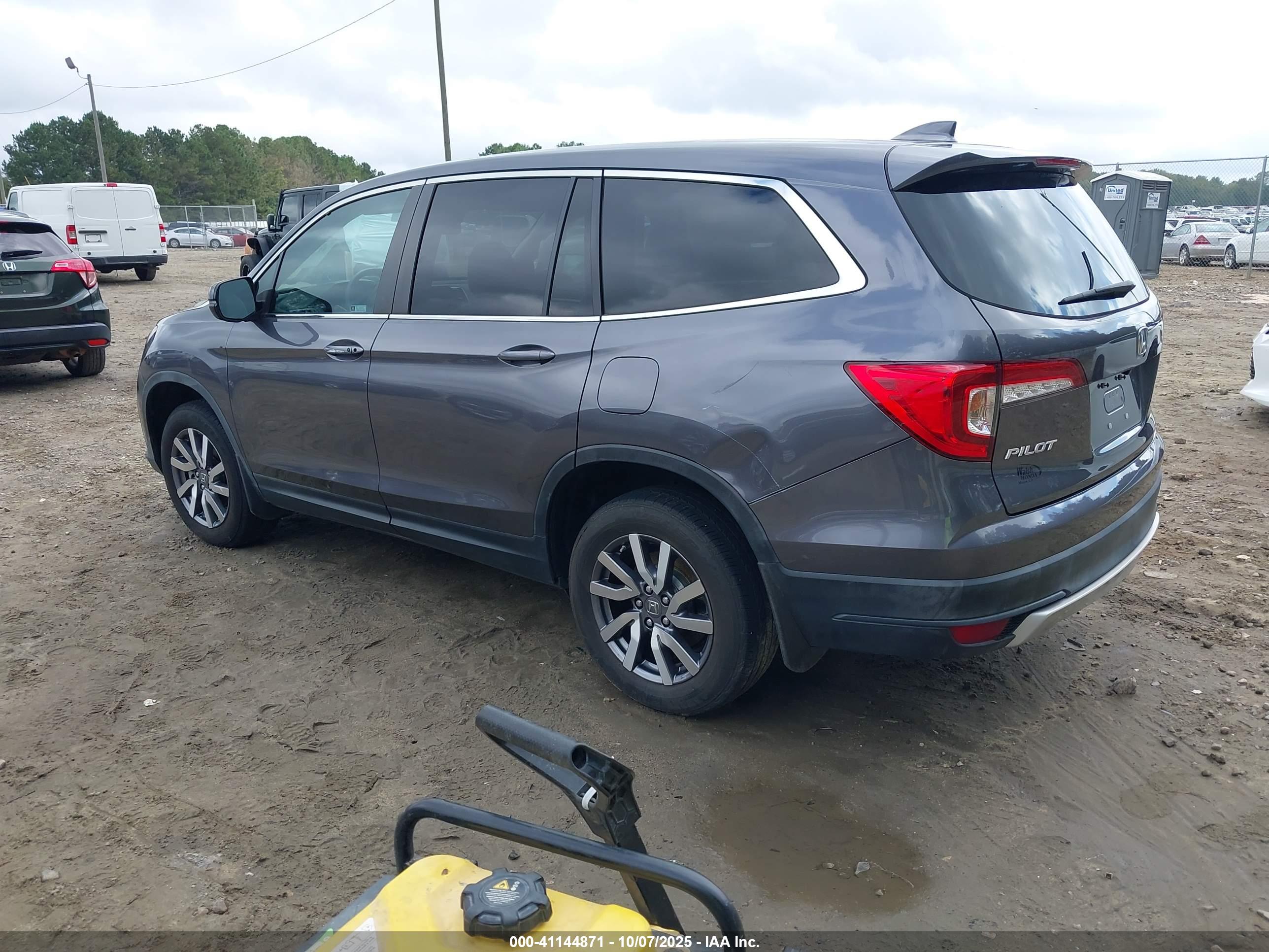 HONDA PILOT image 3