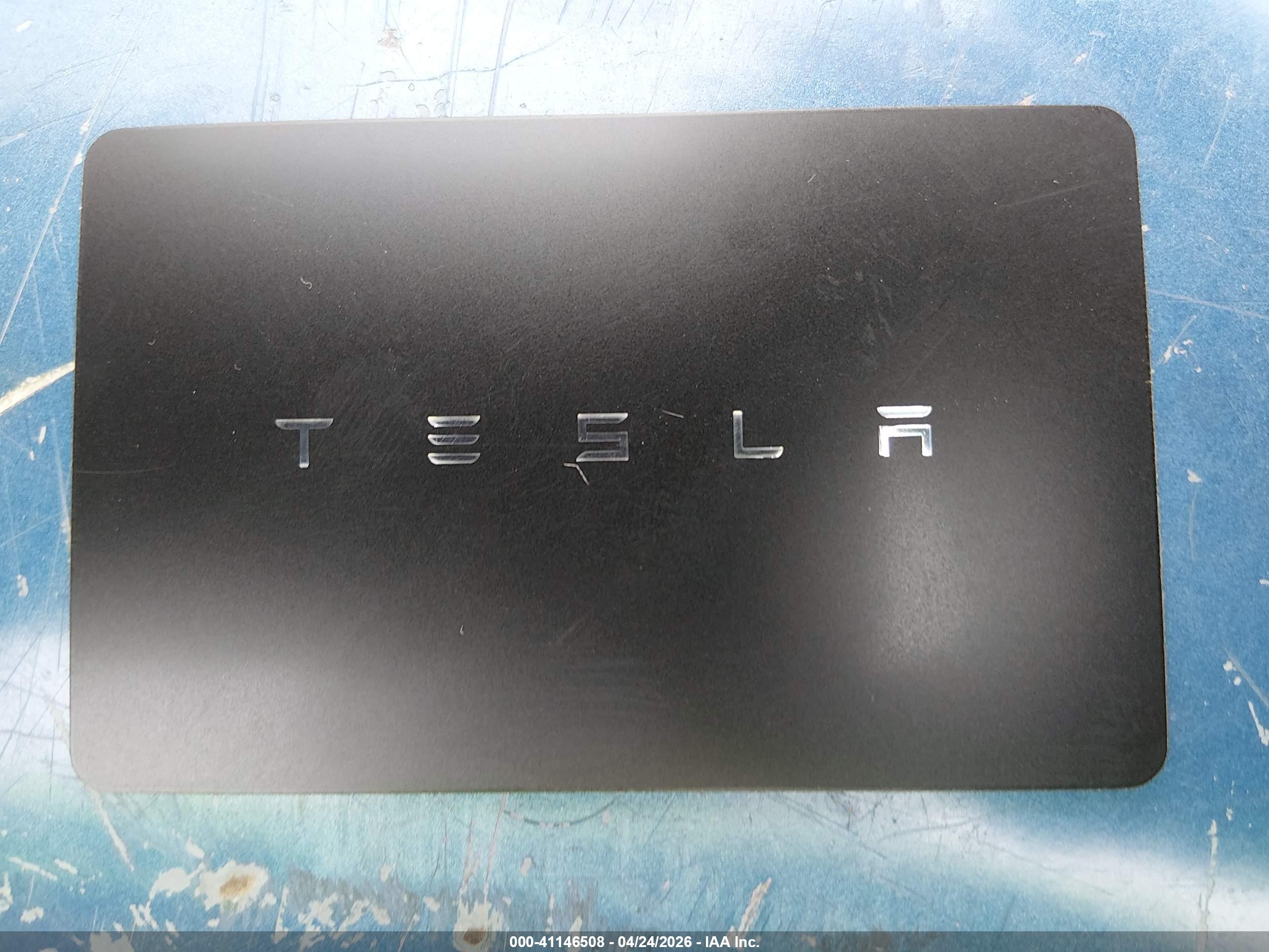 TESLA MODEL image 11