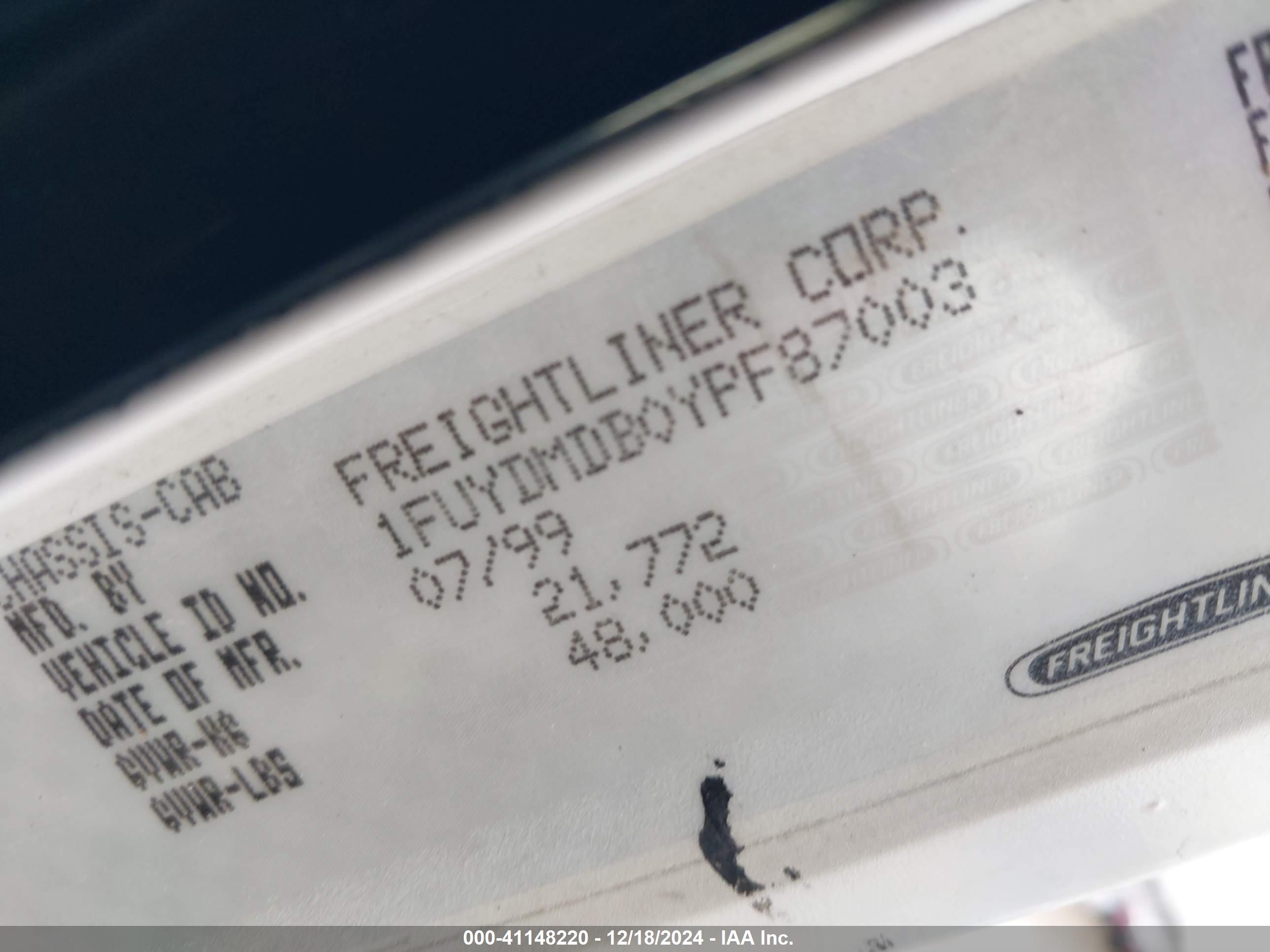 FREIGHTLINER CONVENTIONAL image 9