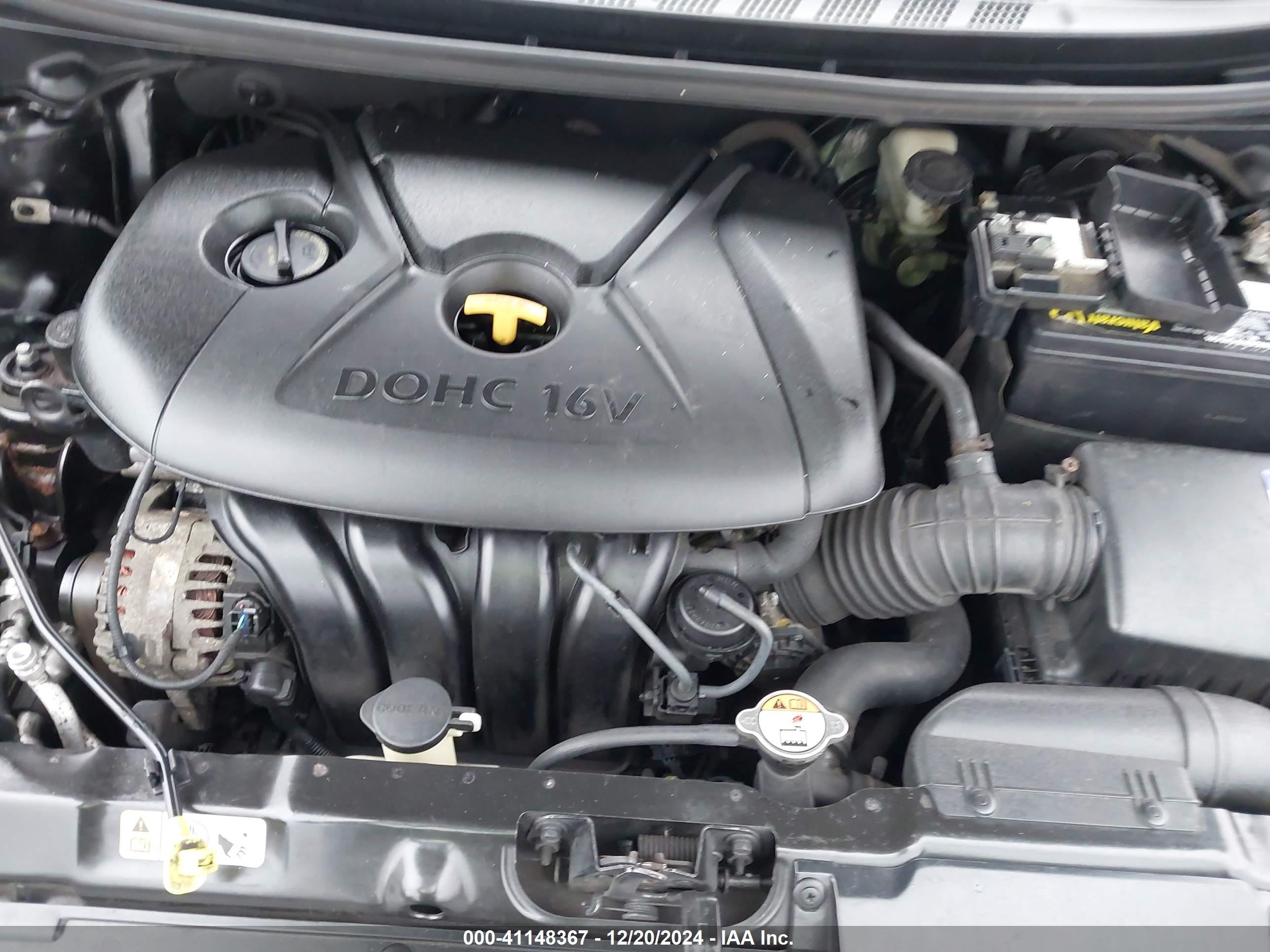 HYUNDAI ELANTRA image 10