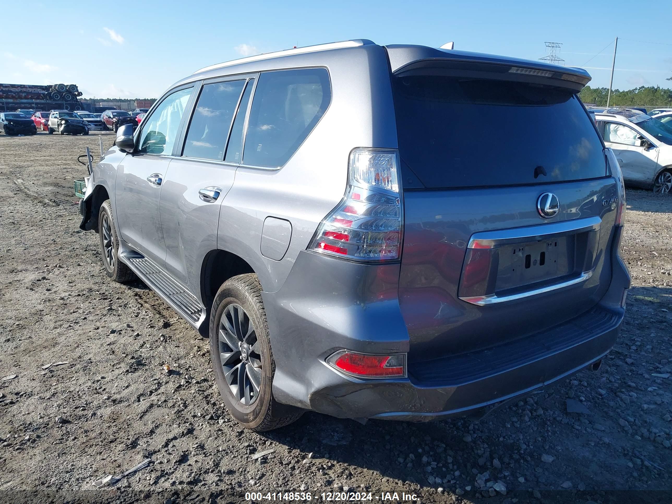 LEXUS GX image 3