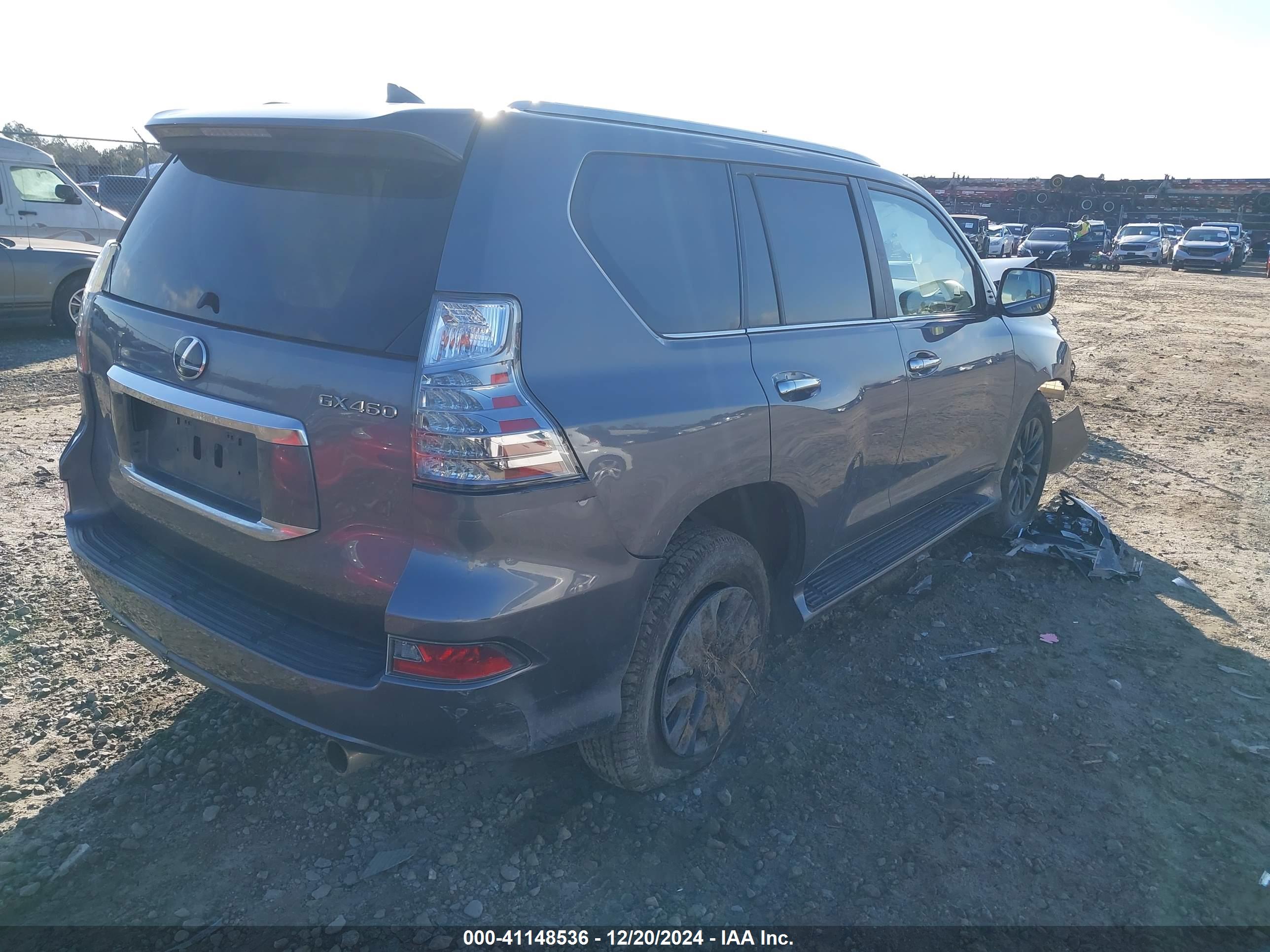LEXUS GX image 4