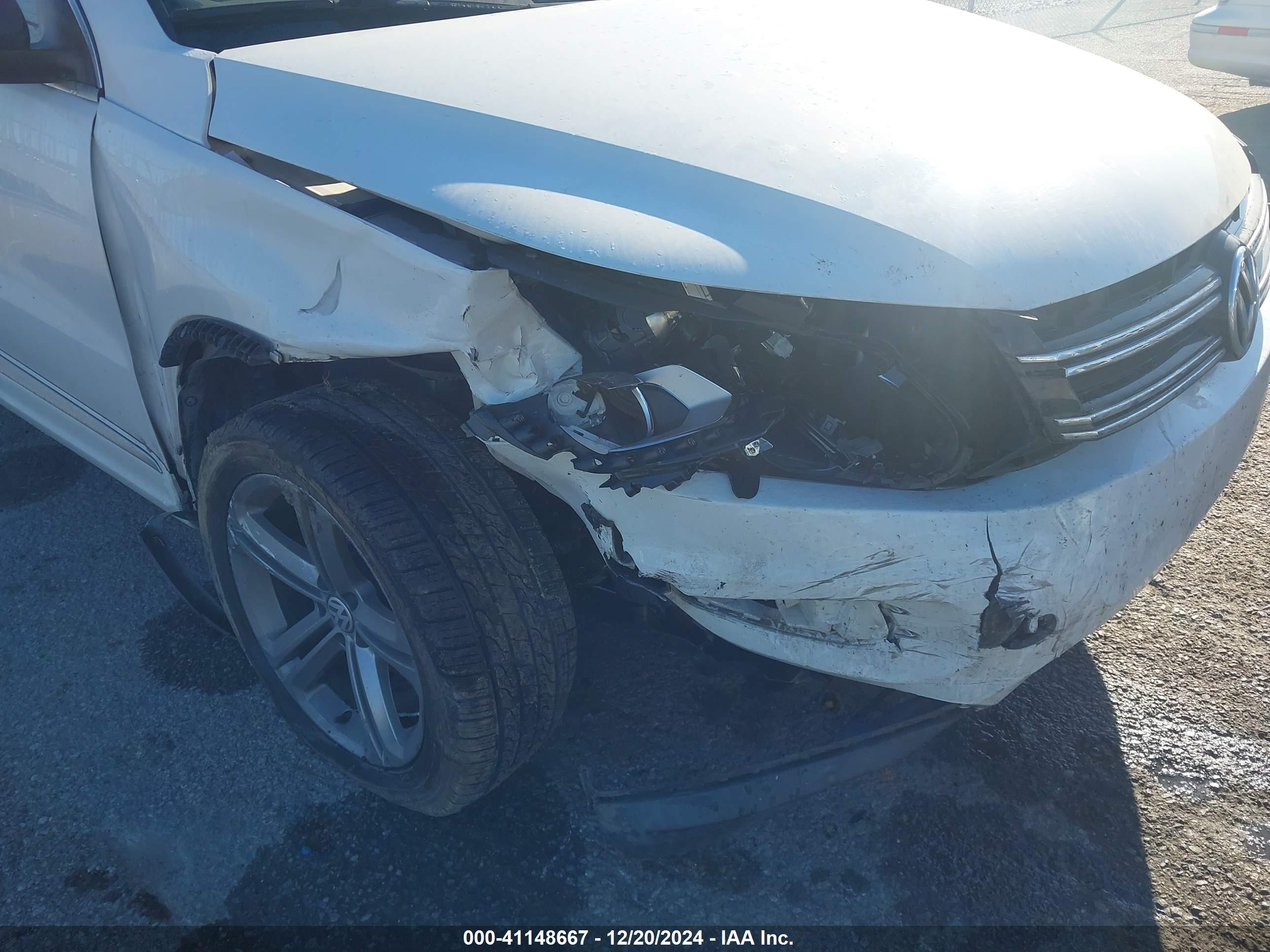 VOLKSWAGEN TIGUAN image 6