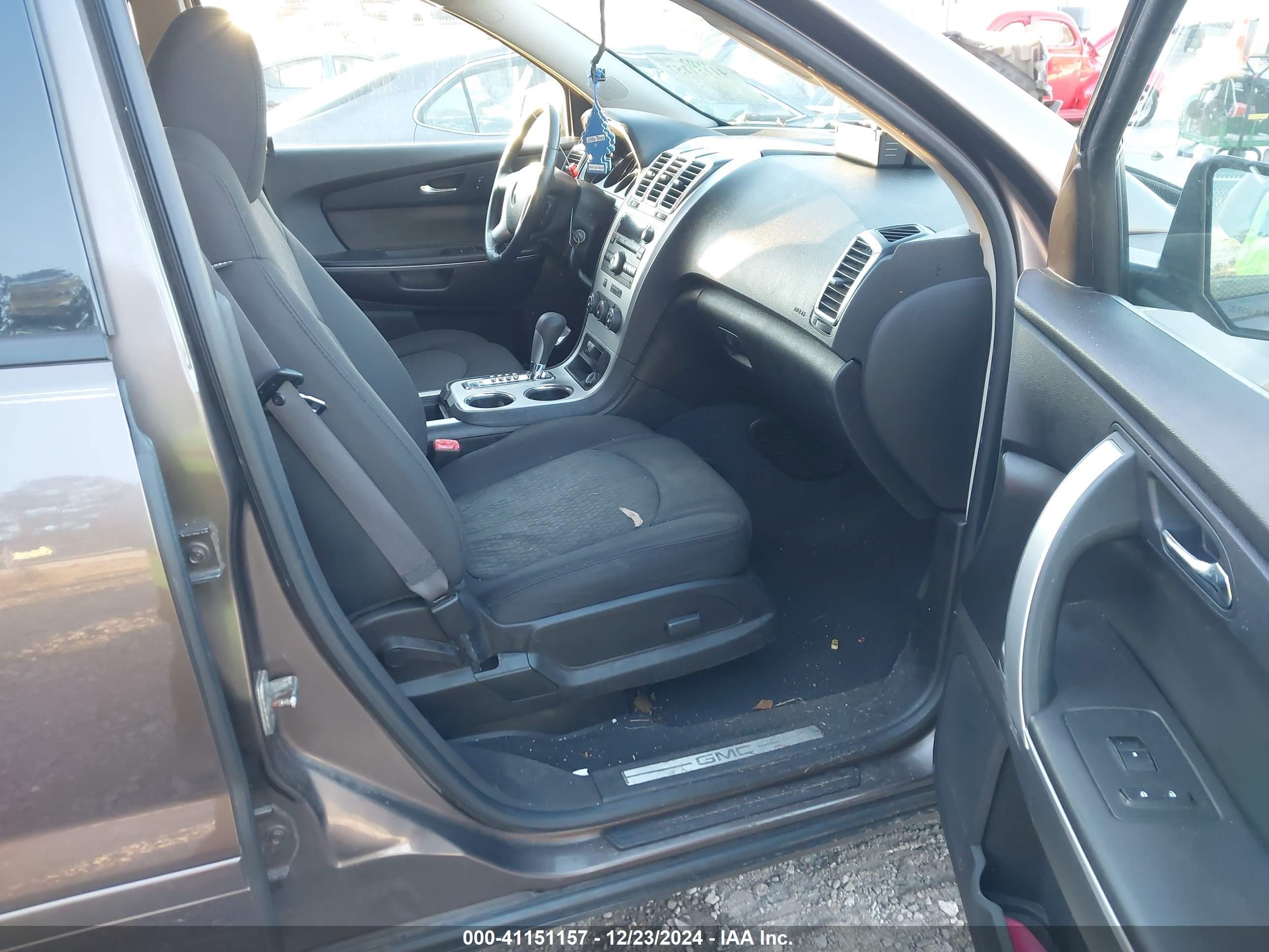 GMC ACADIA image 5