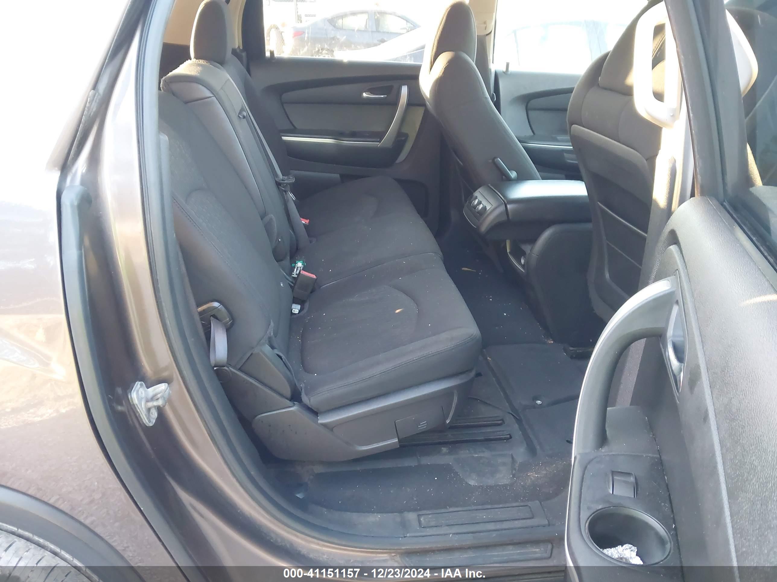 GMC ACADIA image 8