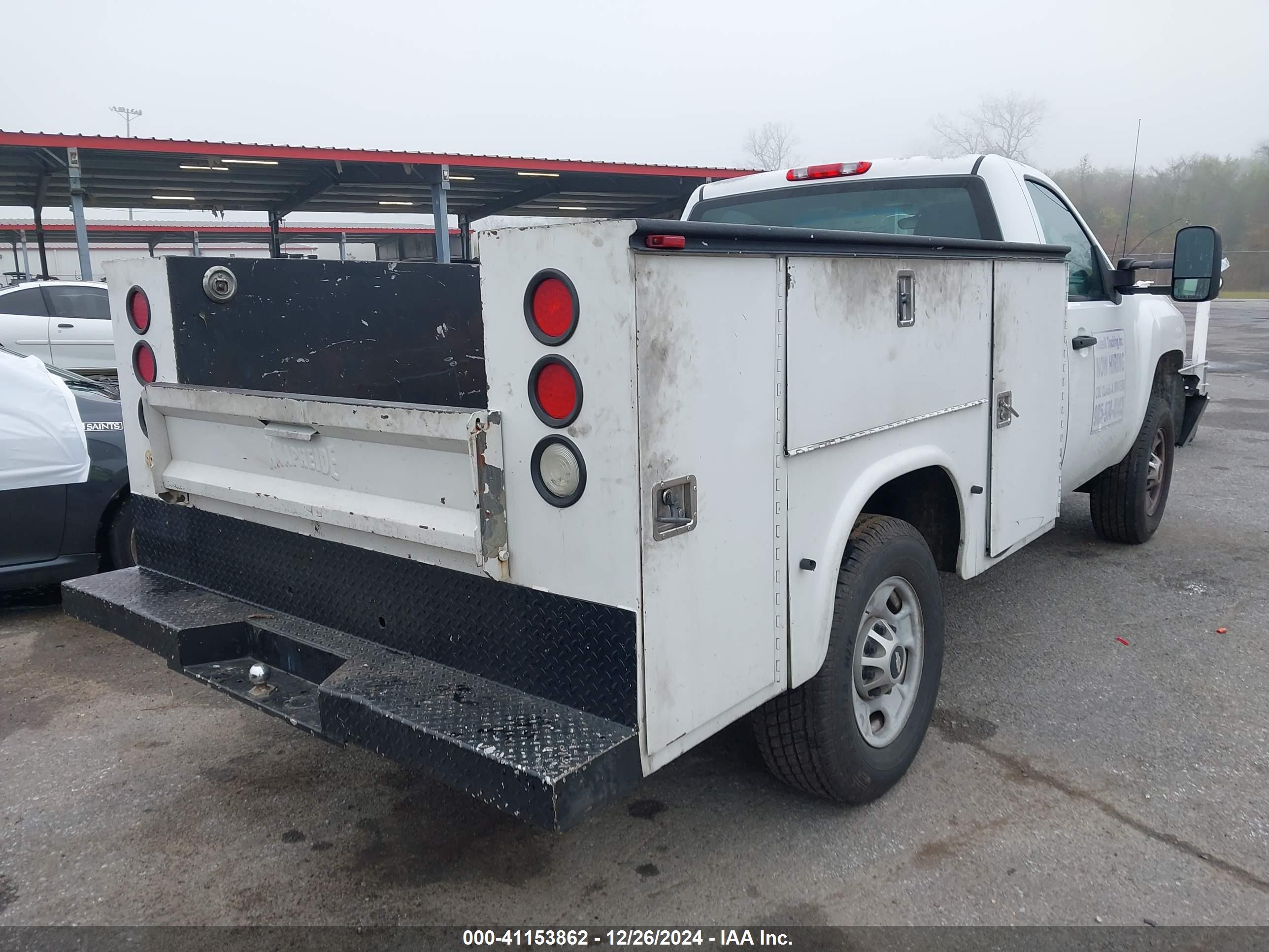 CHEVROLET SILVERADO image 4