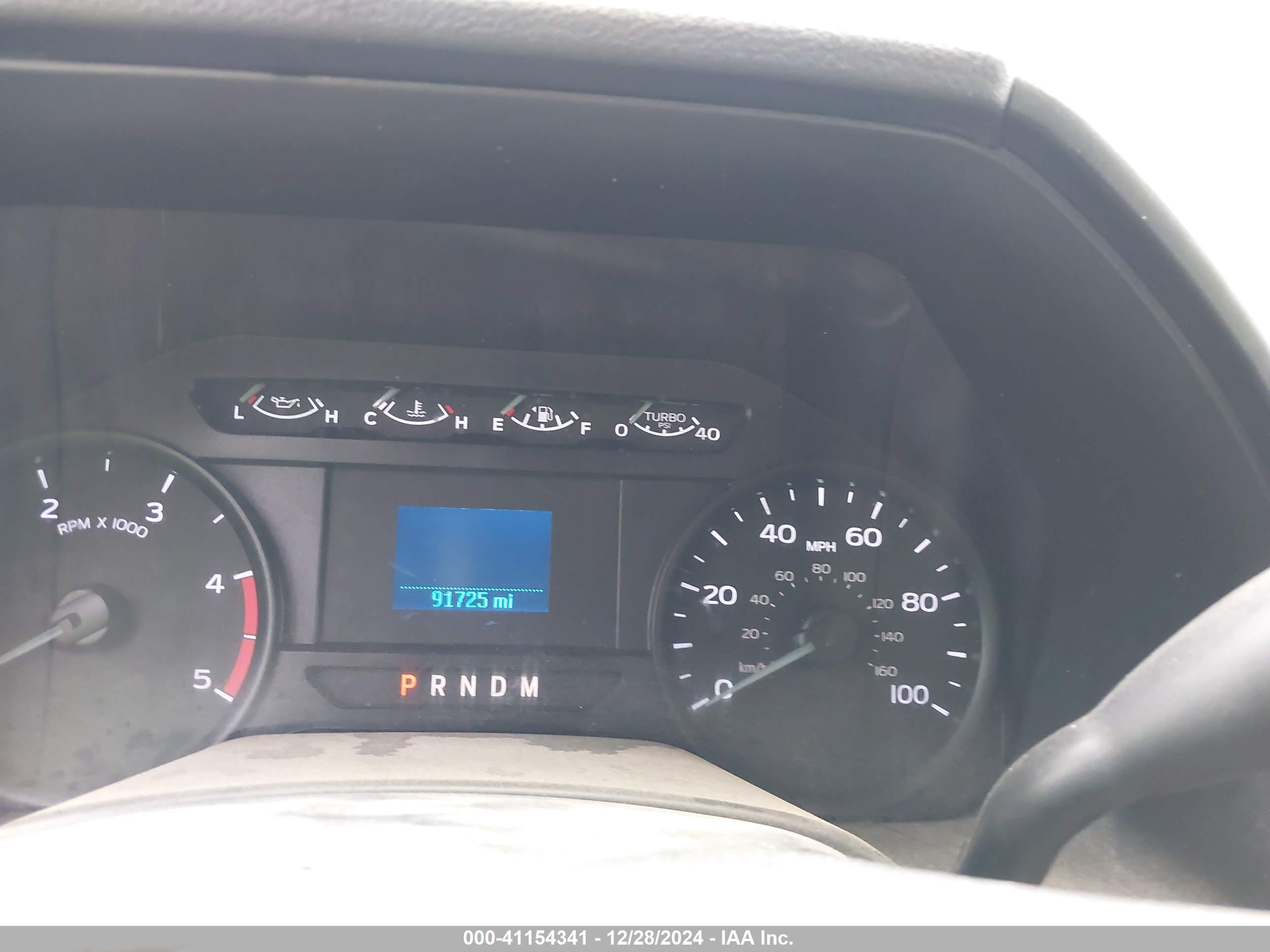FORD F-550 image 6
