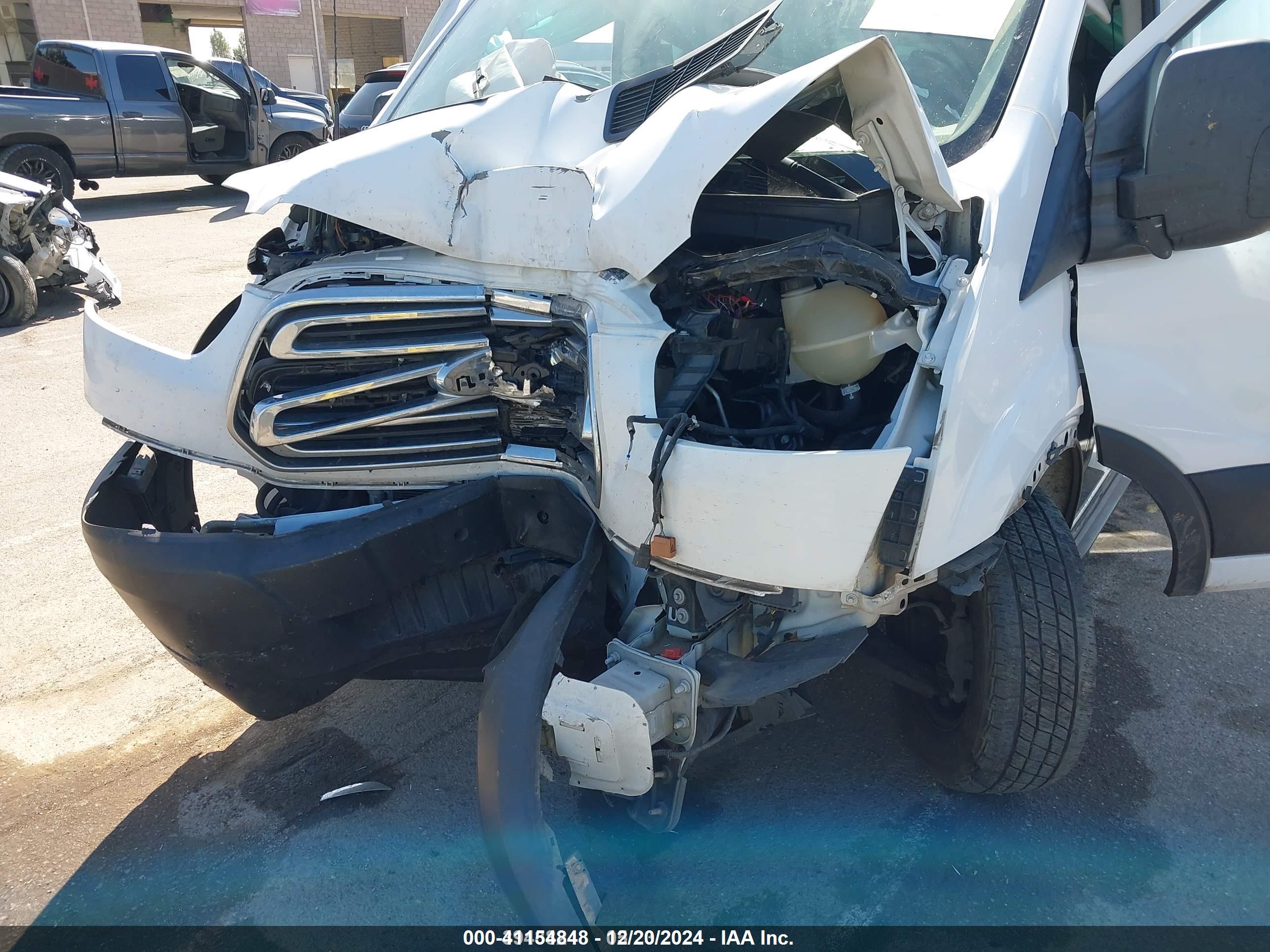 FORD TRANSIT-350 image 6