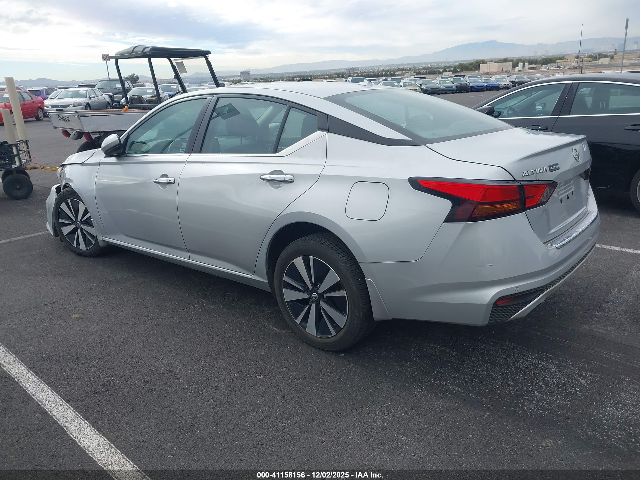 NISSAN ALTIMA image 3