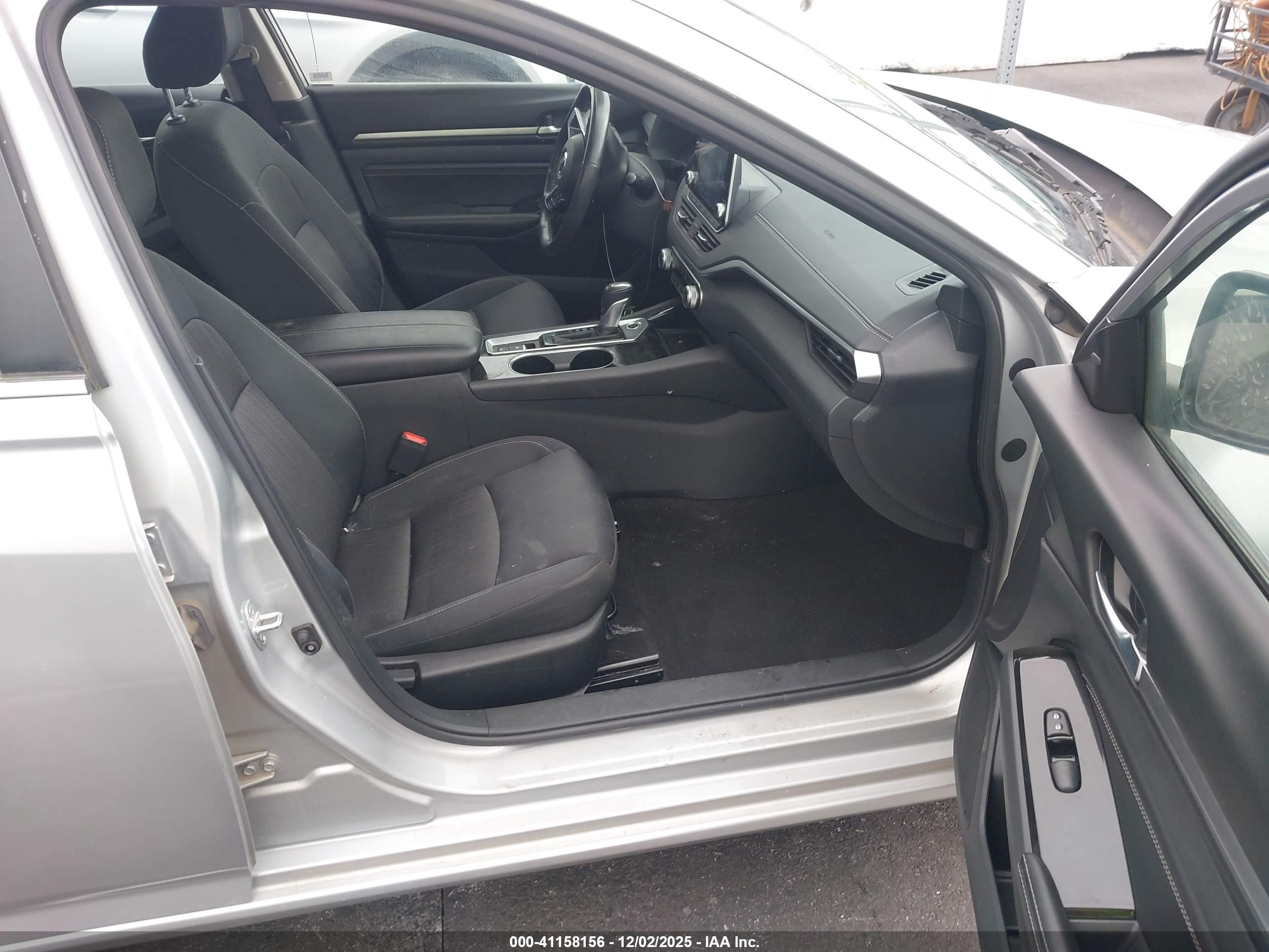 NISSAN ALTIMA image 5