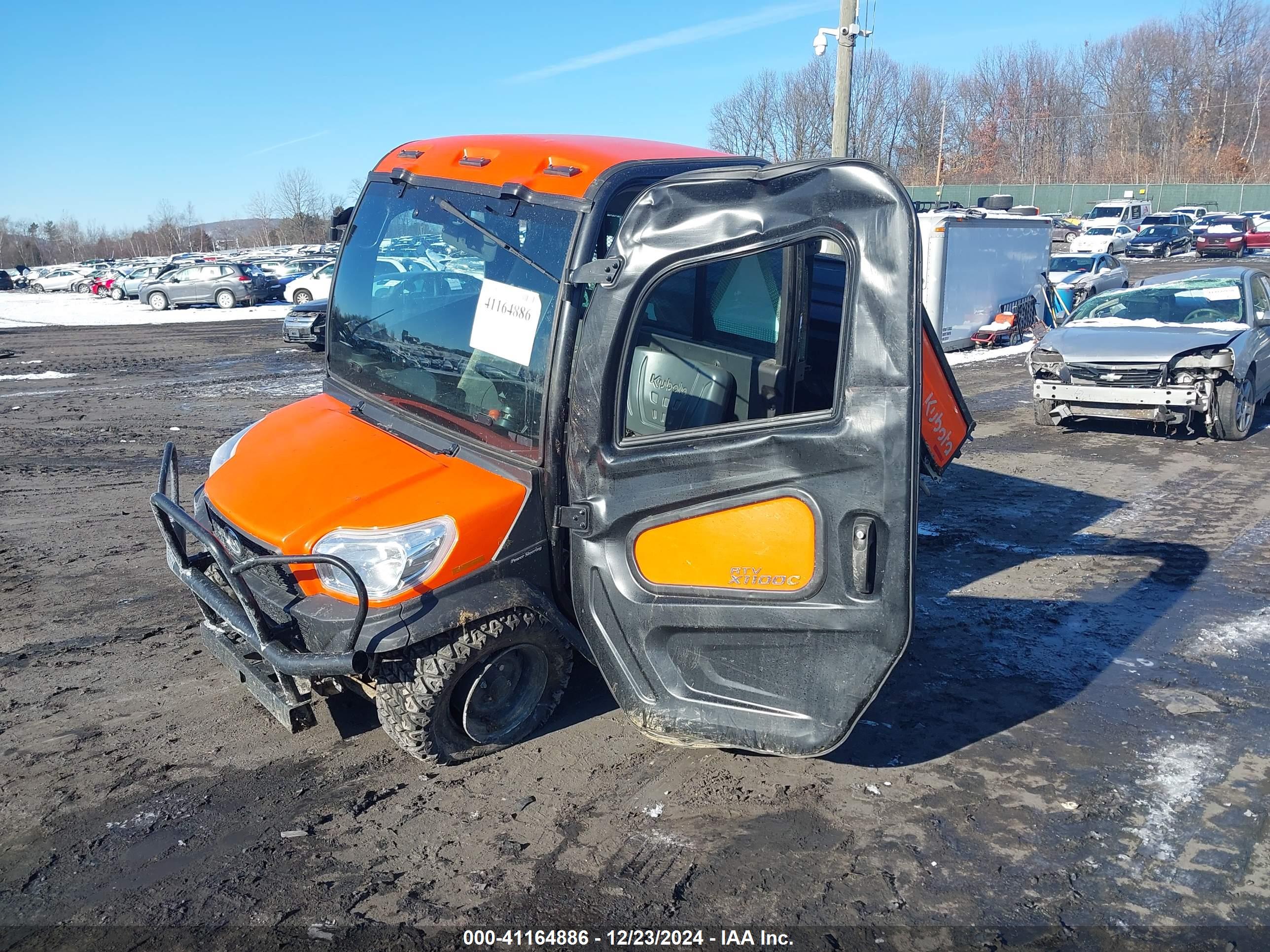 KUBOTA RTV1100 image 2