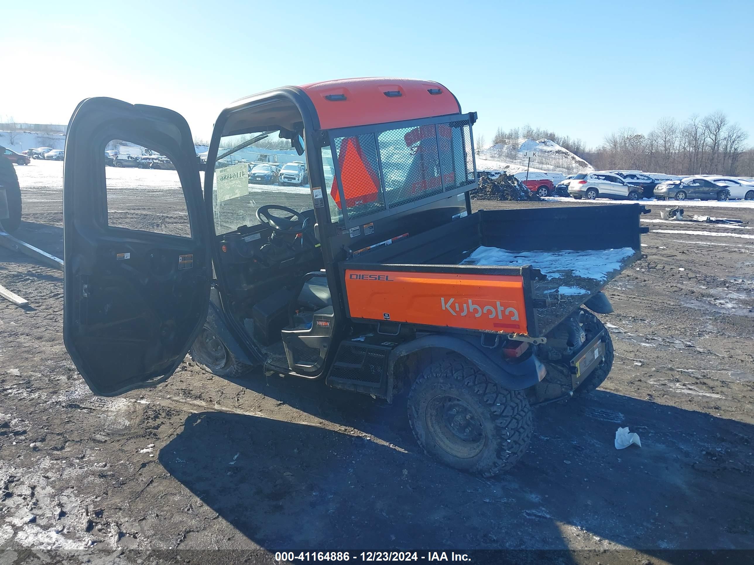 KUBOTA RTV1100 image 3