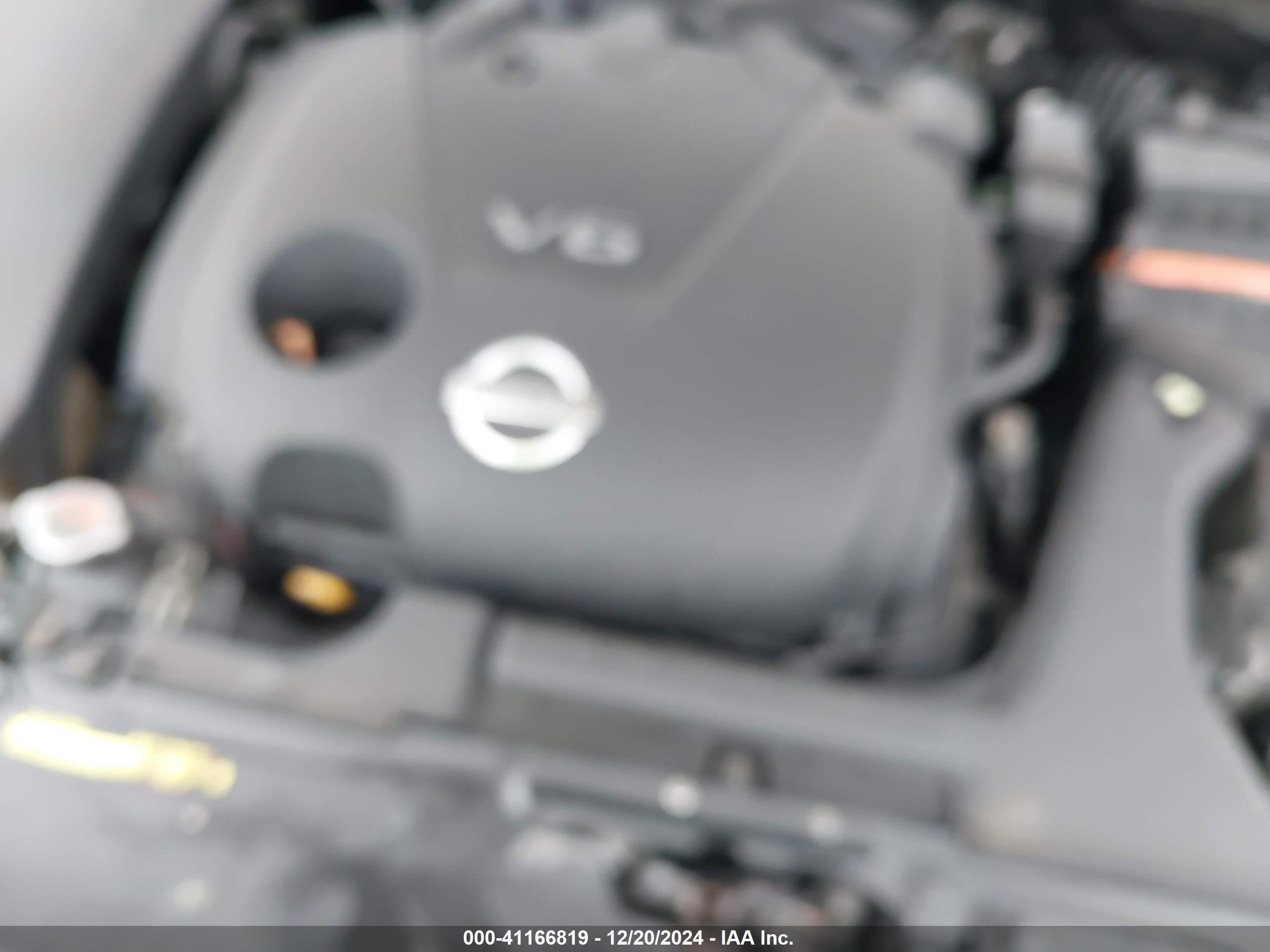 NISSAN MAXIMA image 10