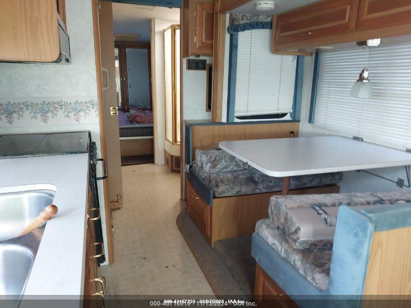 FLEETWOOD BOUNDER image 8