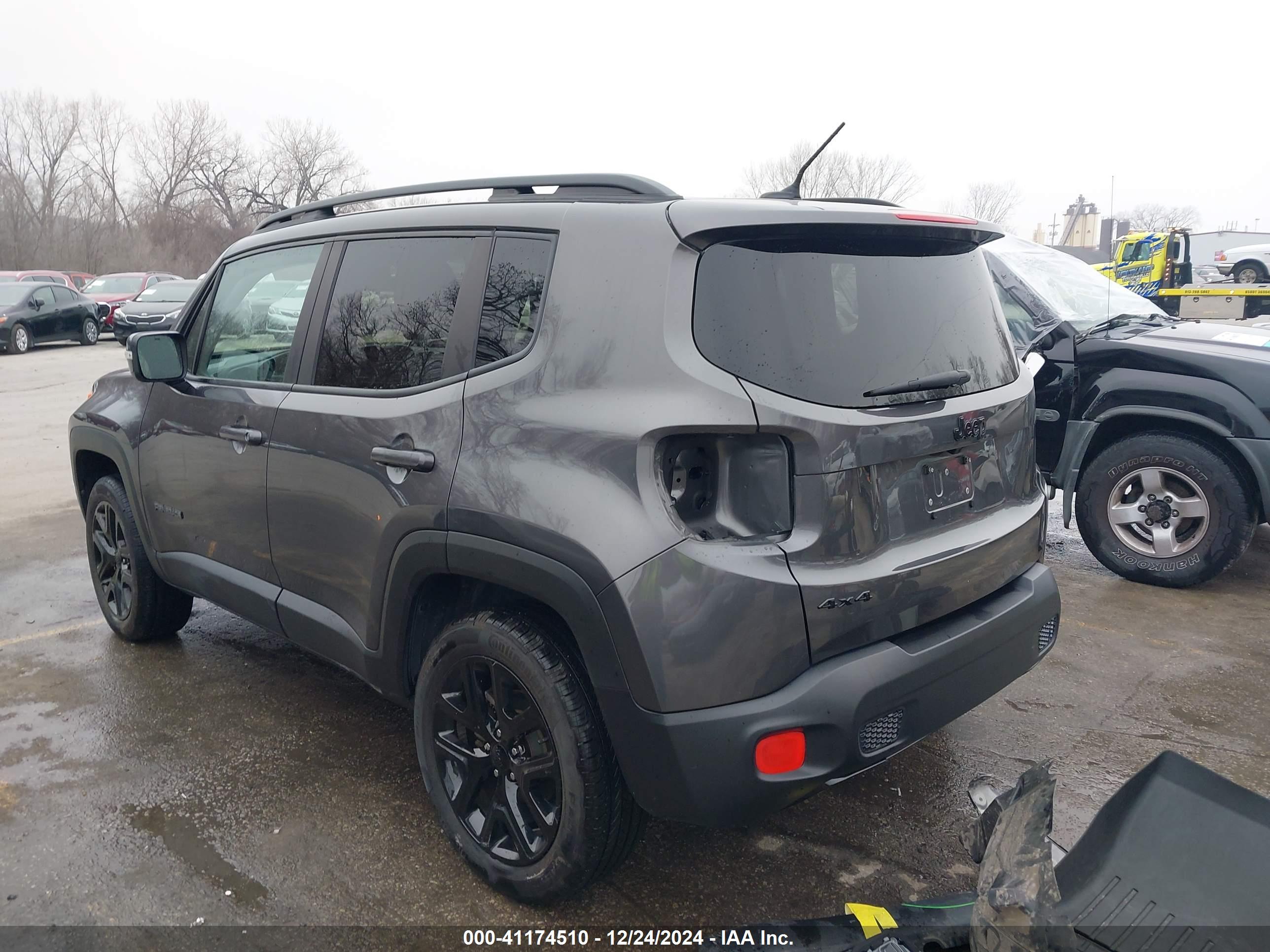 JEEP RENEGADE image 3