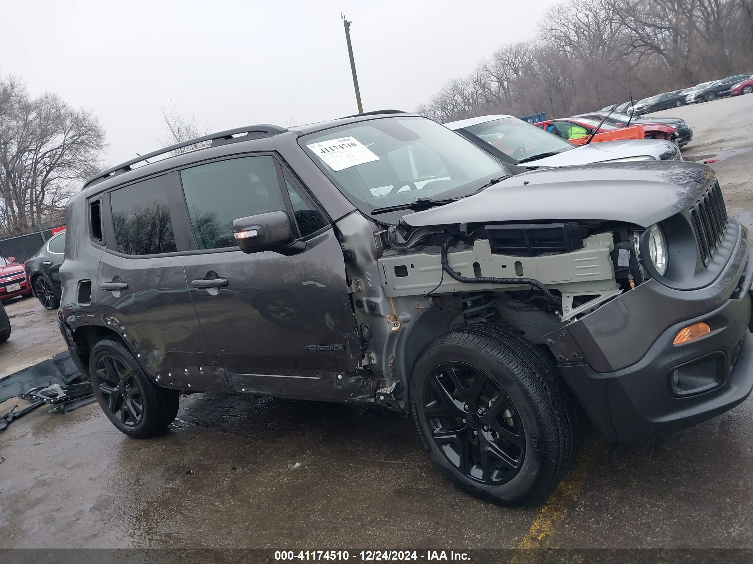 JEEP RENEGADE image 6