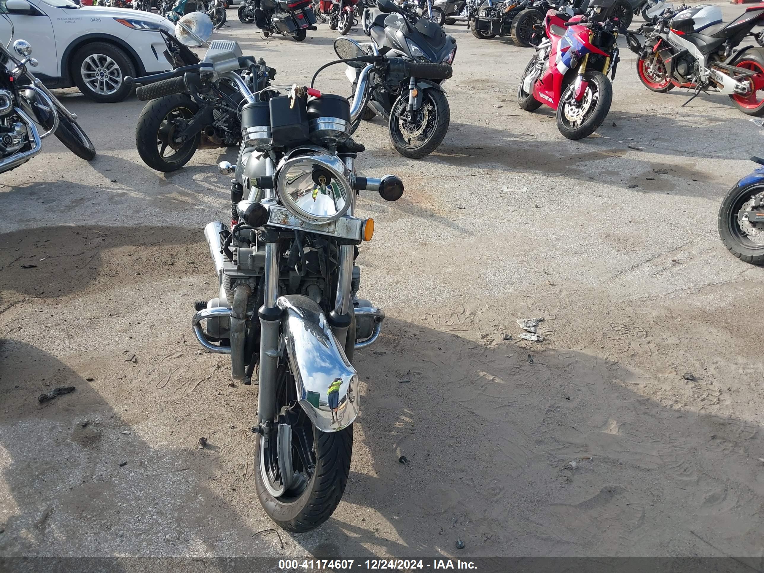 SUZUKI GS650 image 5