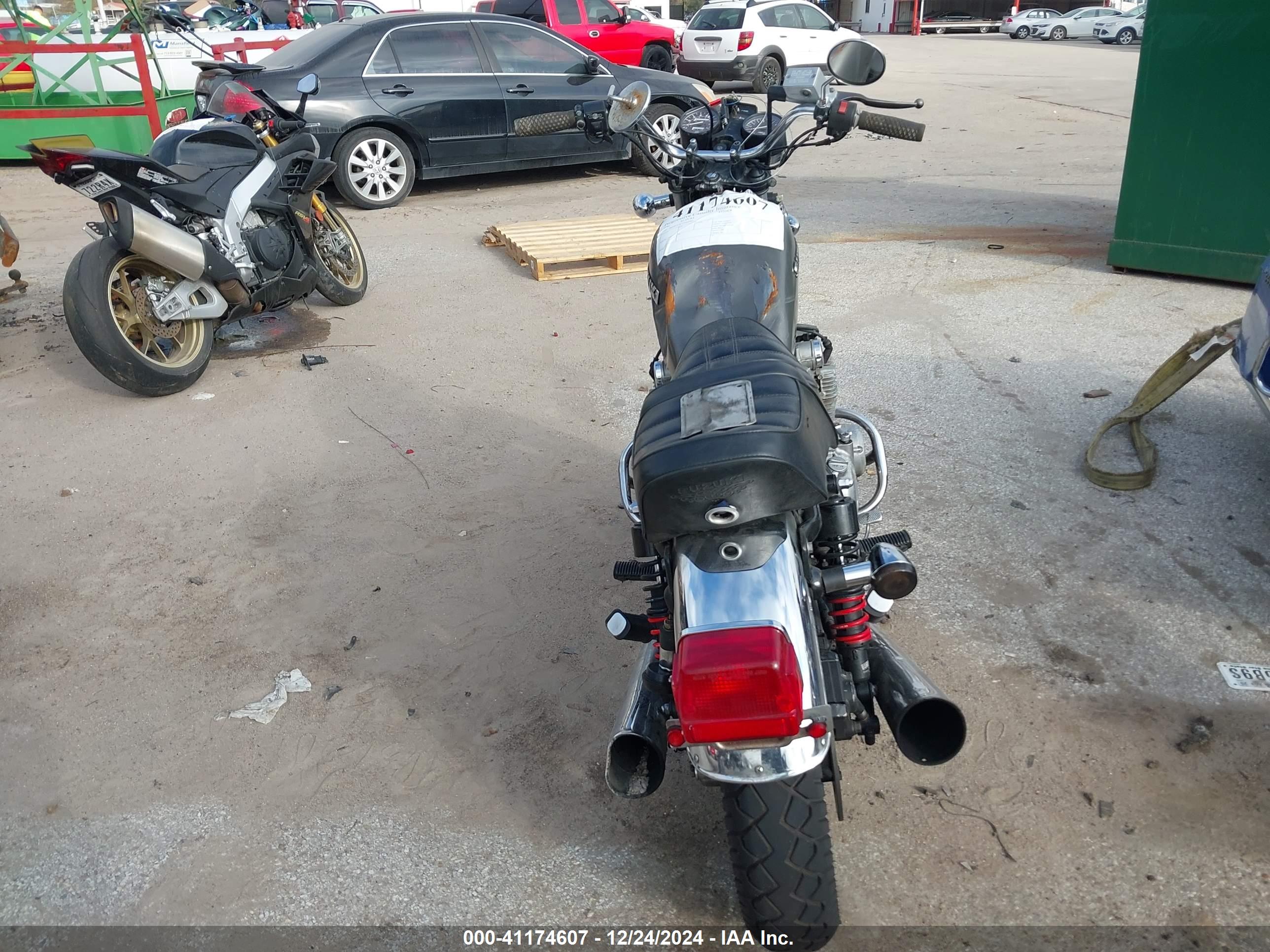 SUZUKI GS650 image 6