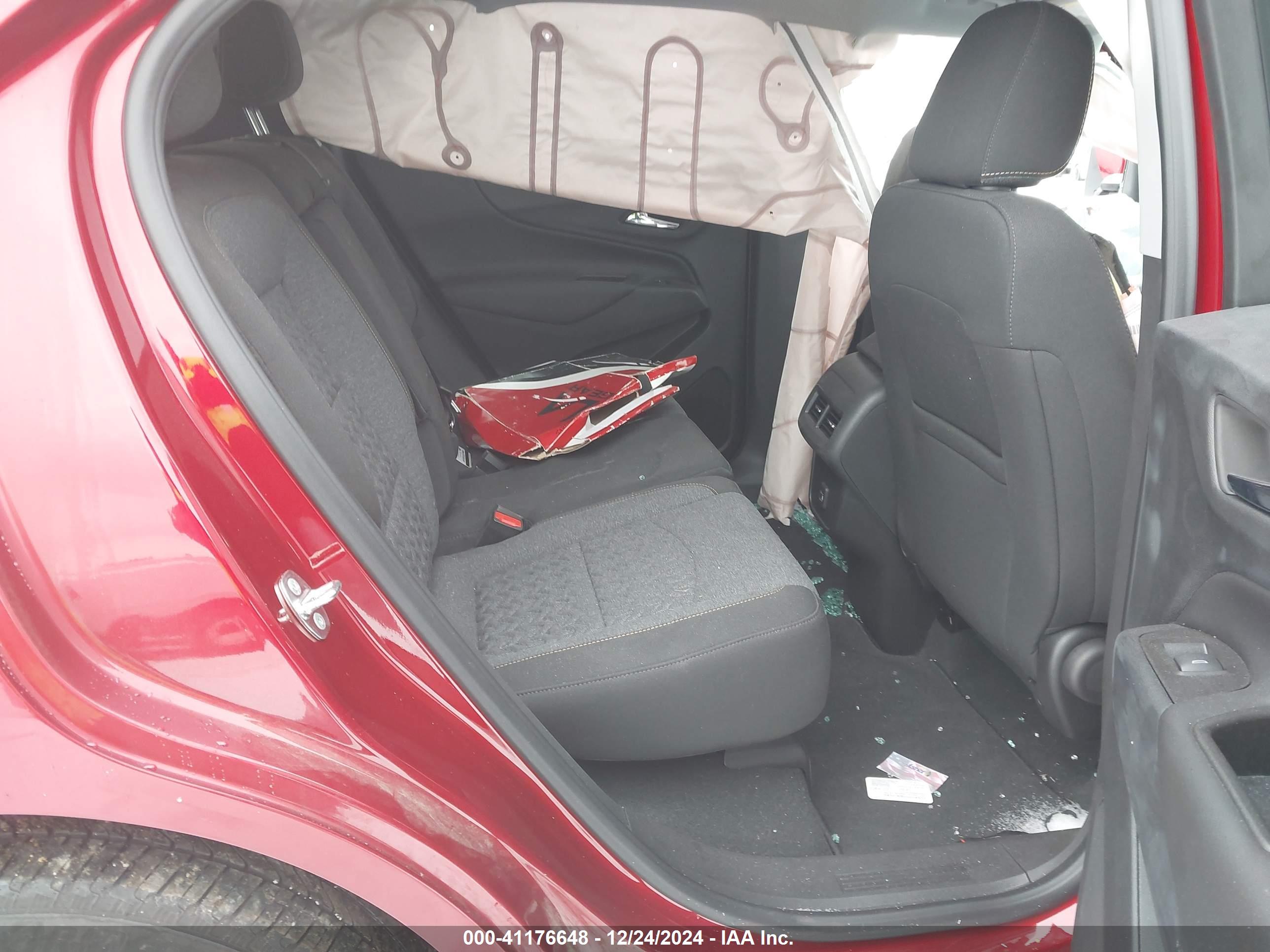 CHEVROLET EQUINOX image 8