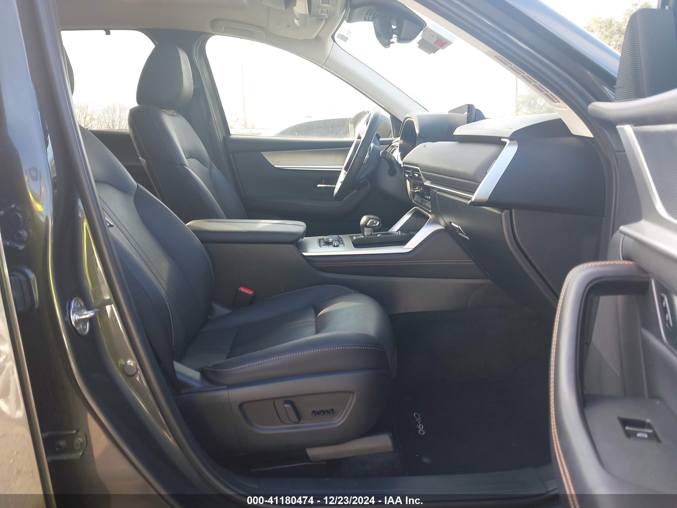 MAZDA CX-90 image 5