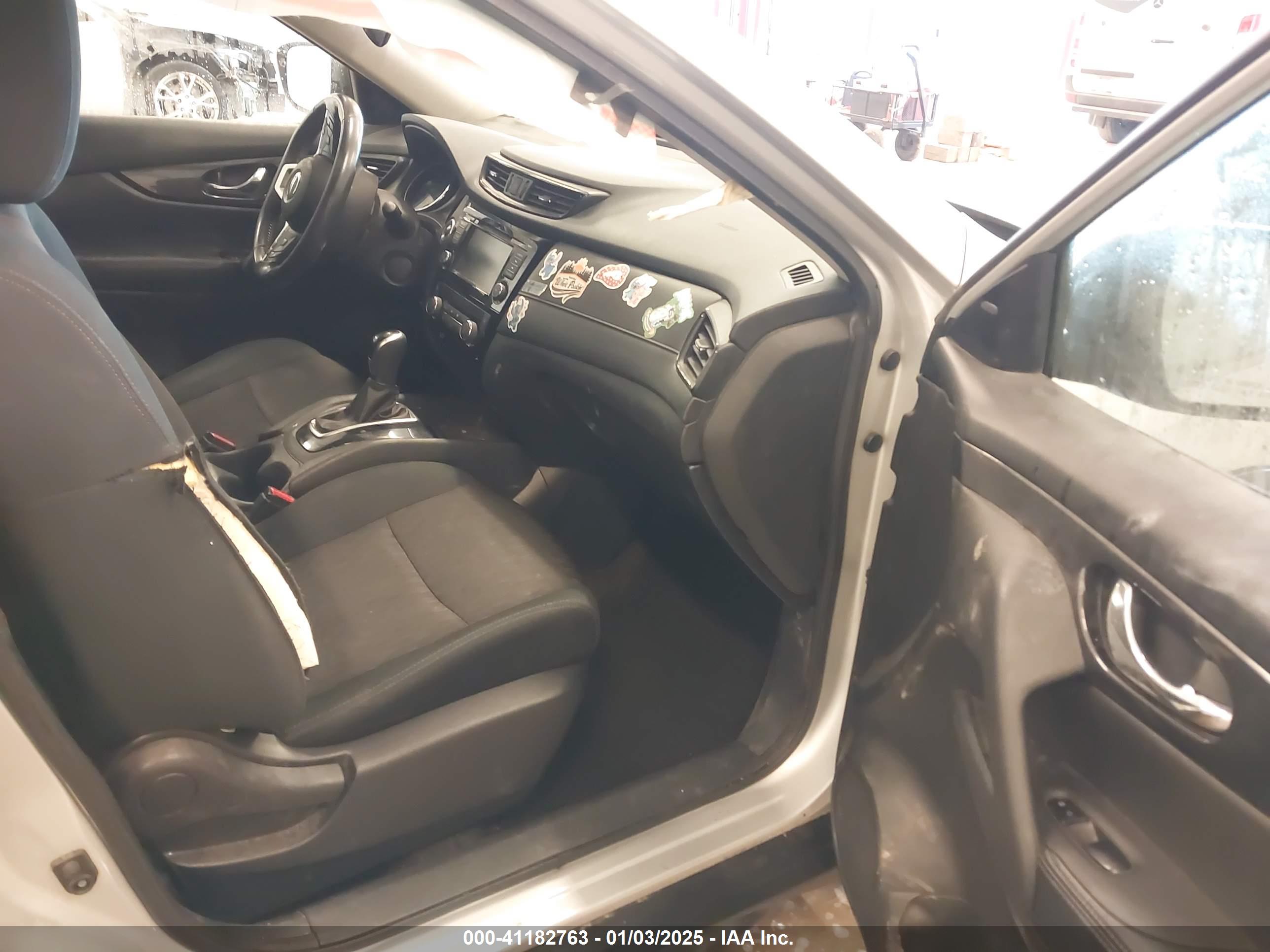 NISSAN ROGUE image 5