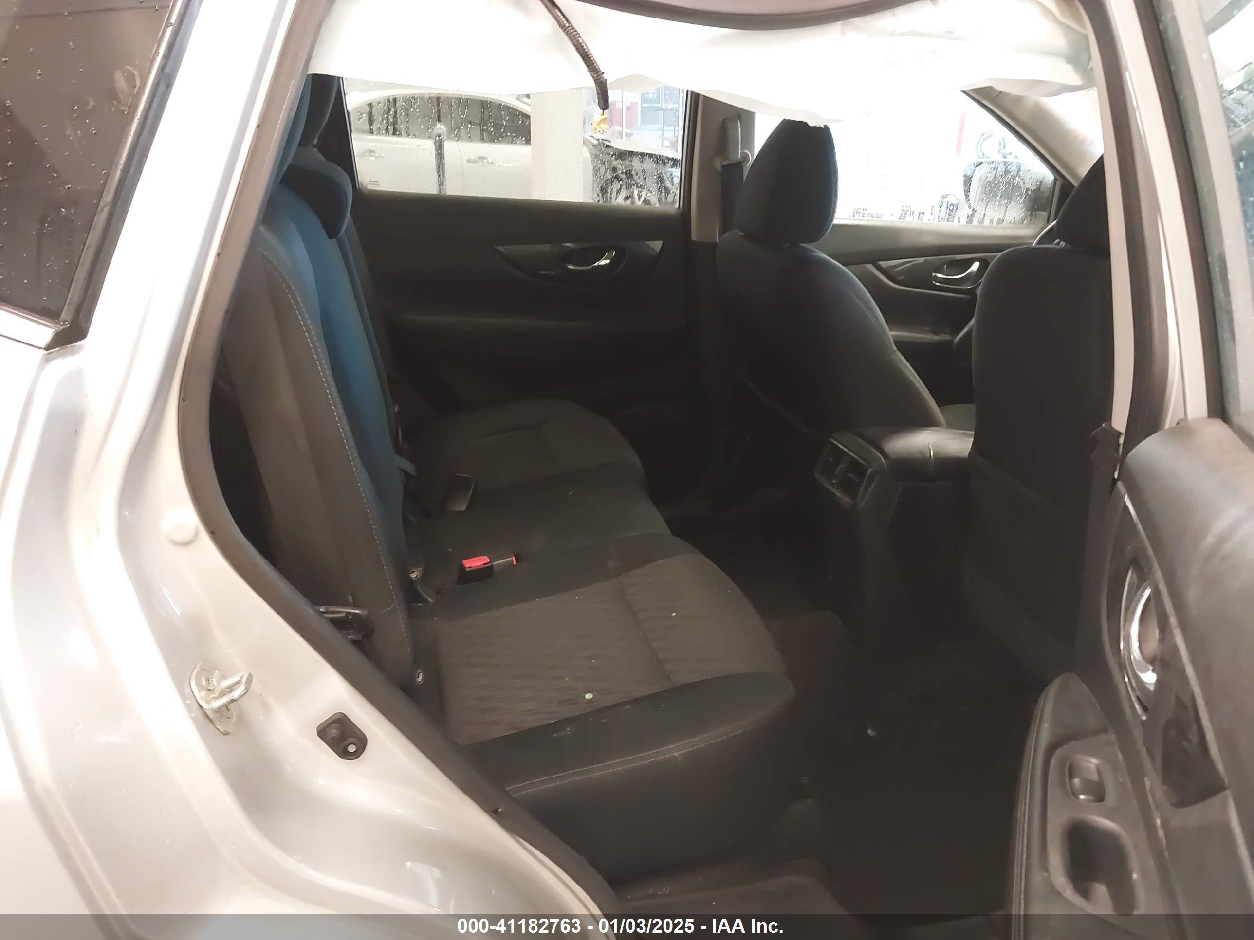 NISSAN ROGUE image 8