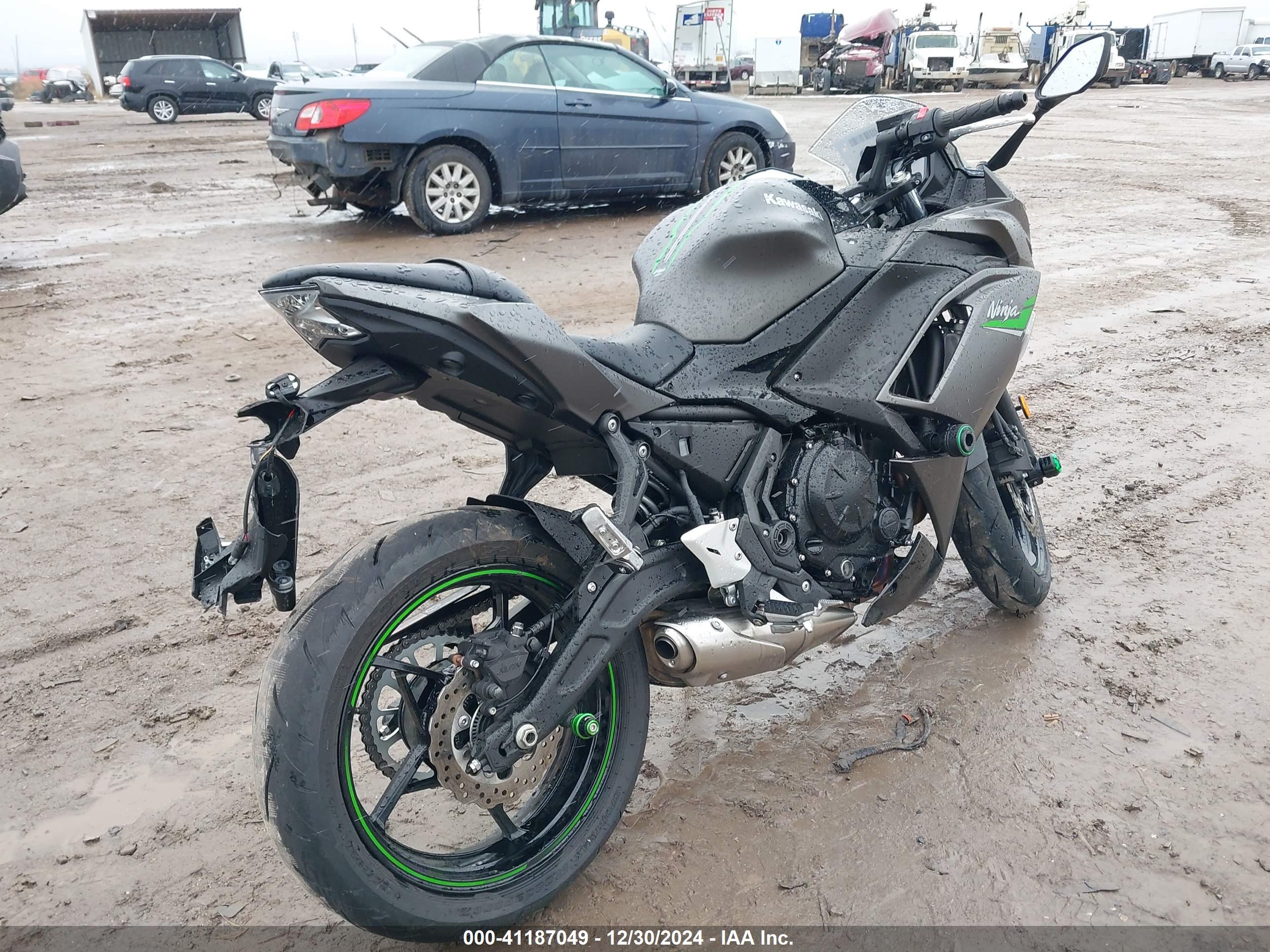 KAWASAKI EX650 image 4