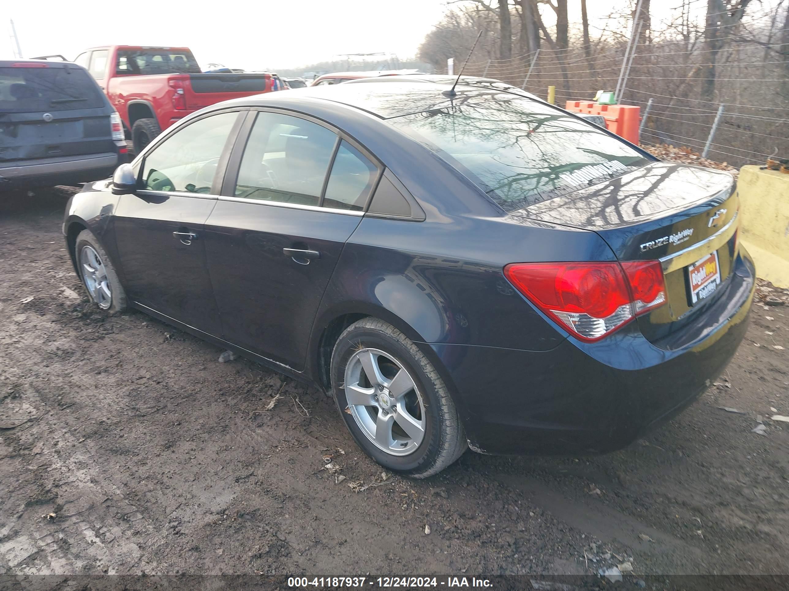 CHEVROLET CRUZE image 3