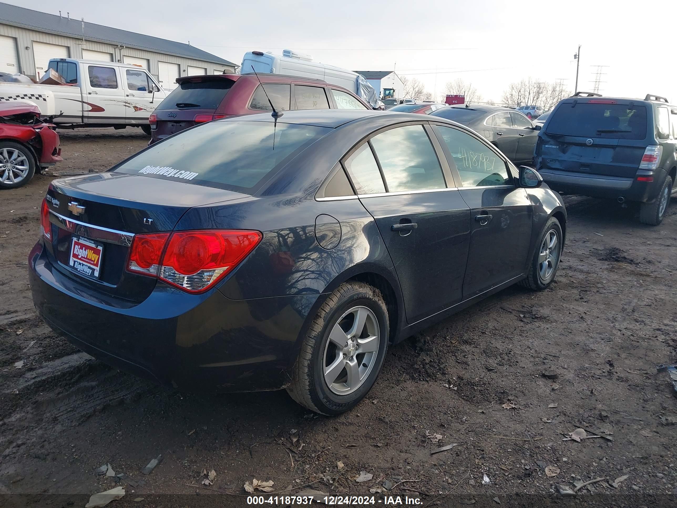 CHEVROLET CRUZE image 4