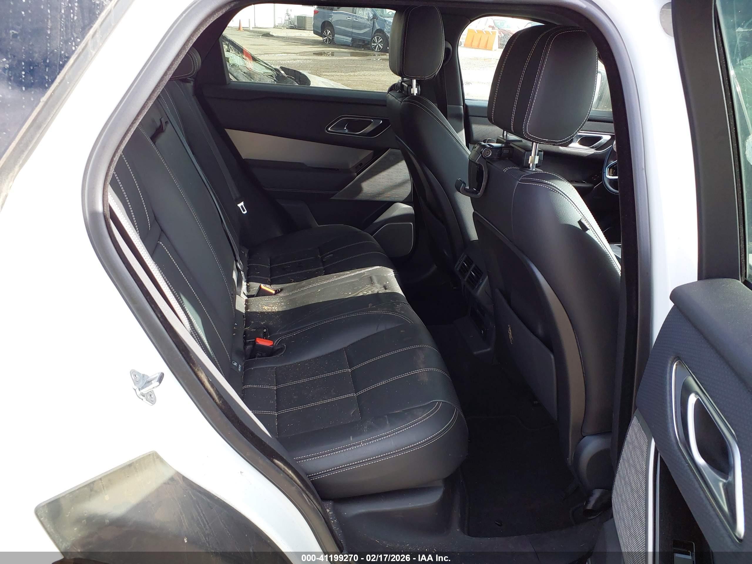 LAND ROVER image 8