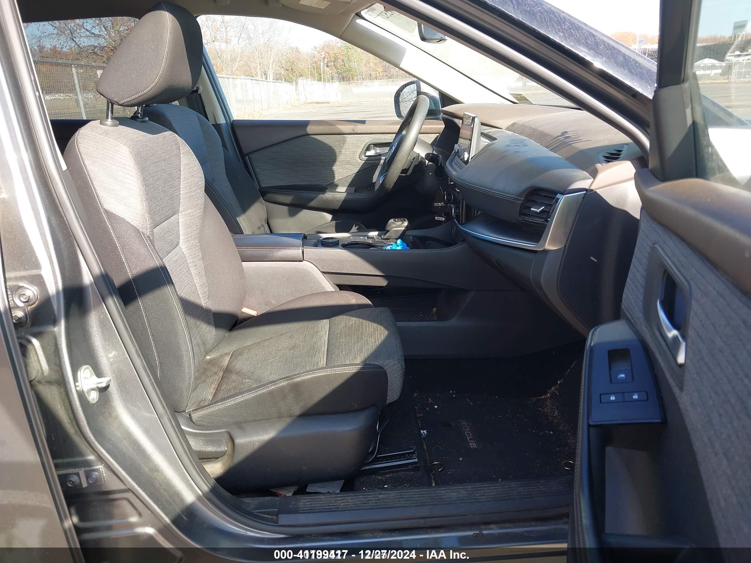 NISSAN ROGUE image 5
