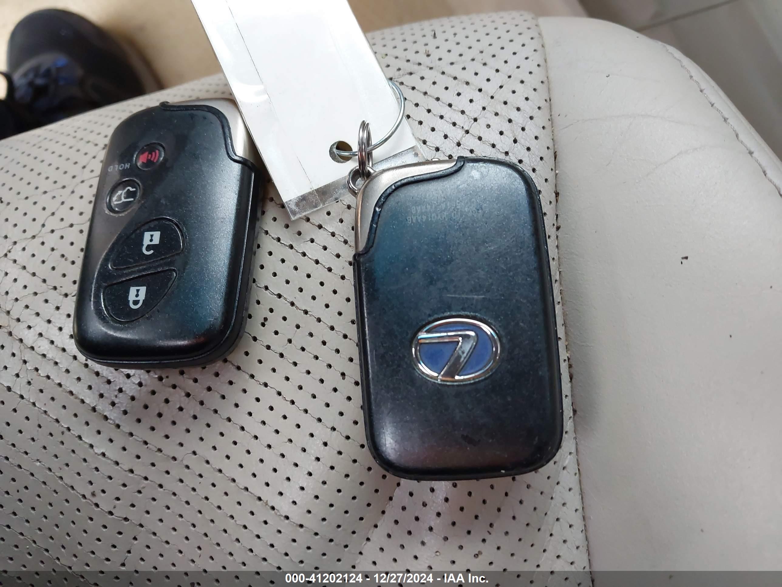 LEXUS RX image 11