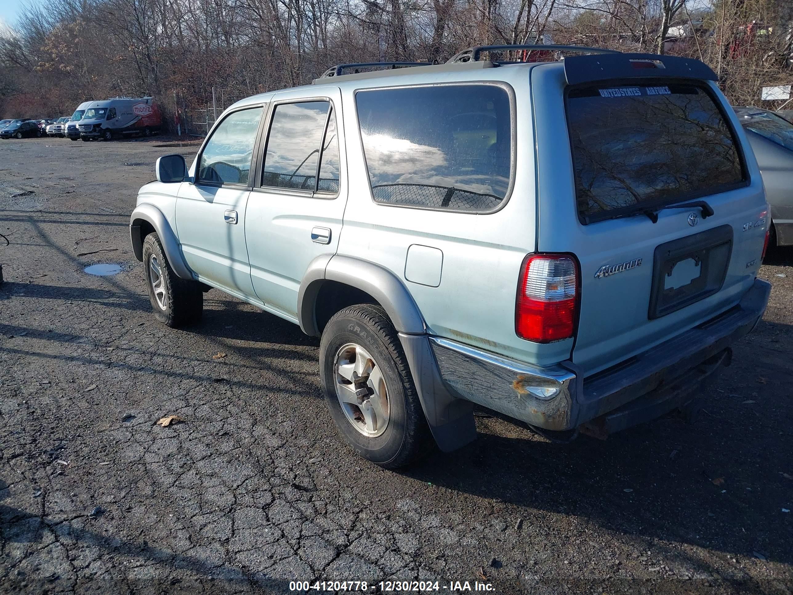 TOYOTA 4RUNNER image 3