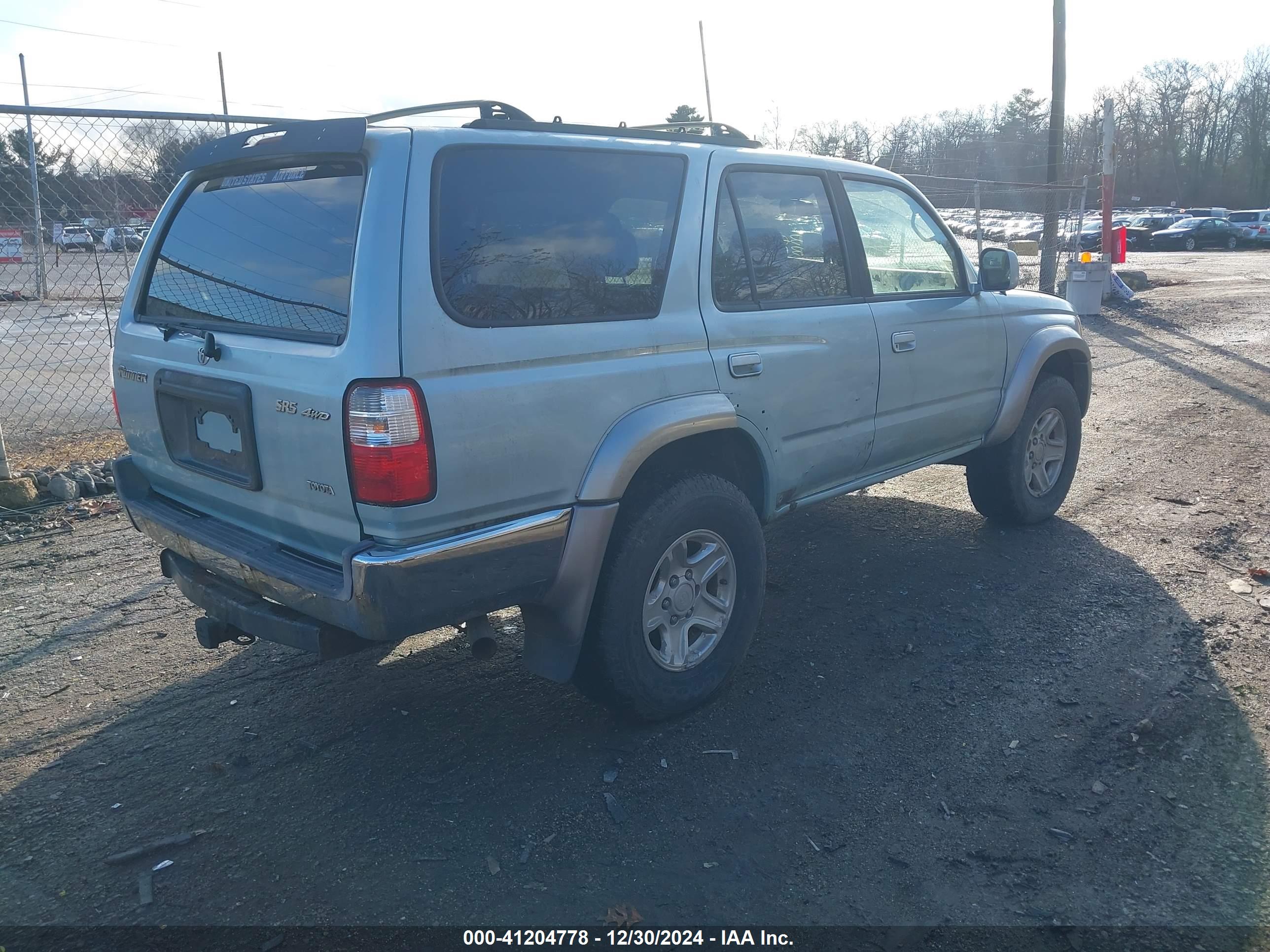 TOYOTA 4RUNNER image 4